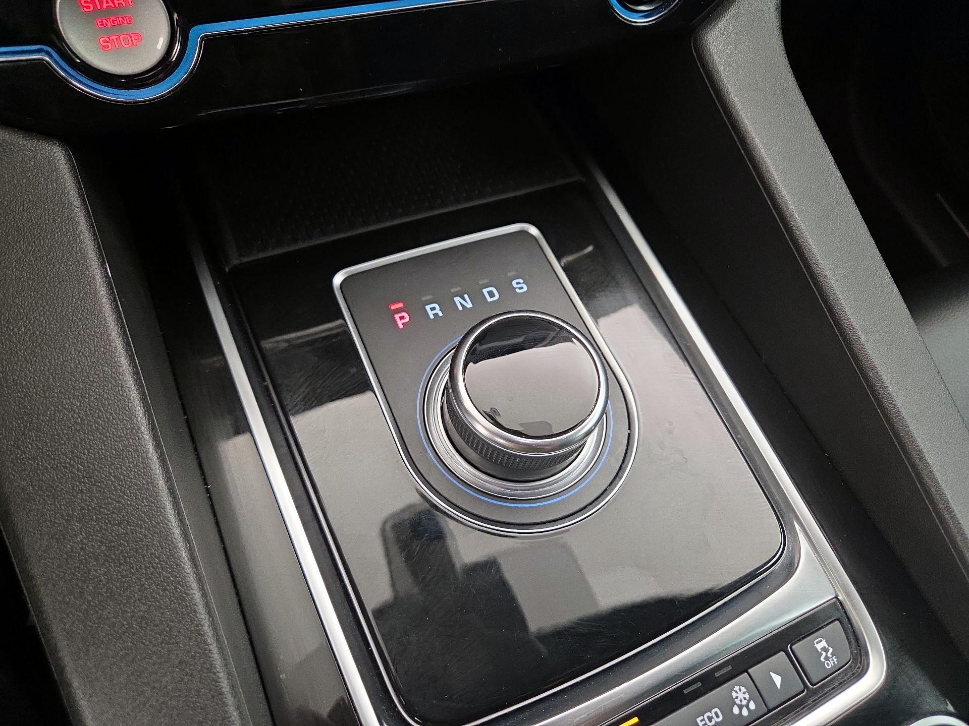 Thumbnail: 2020 Jaguar F-Pace - 17