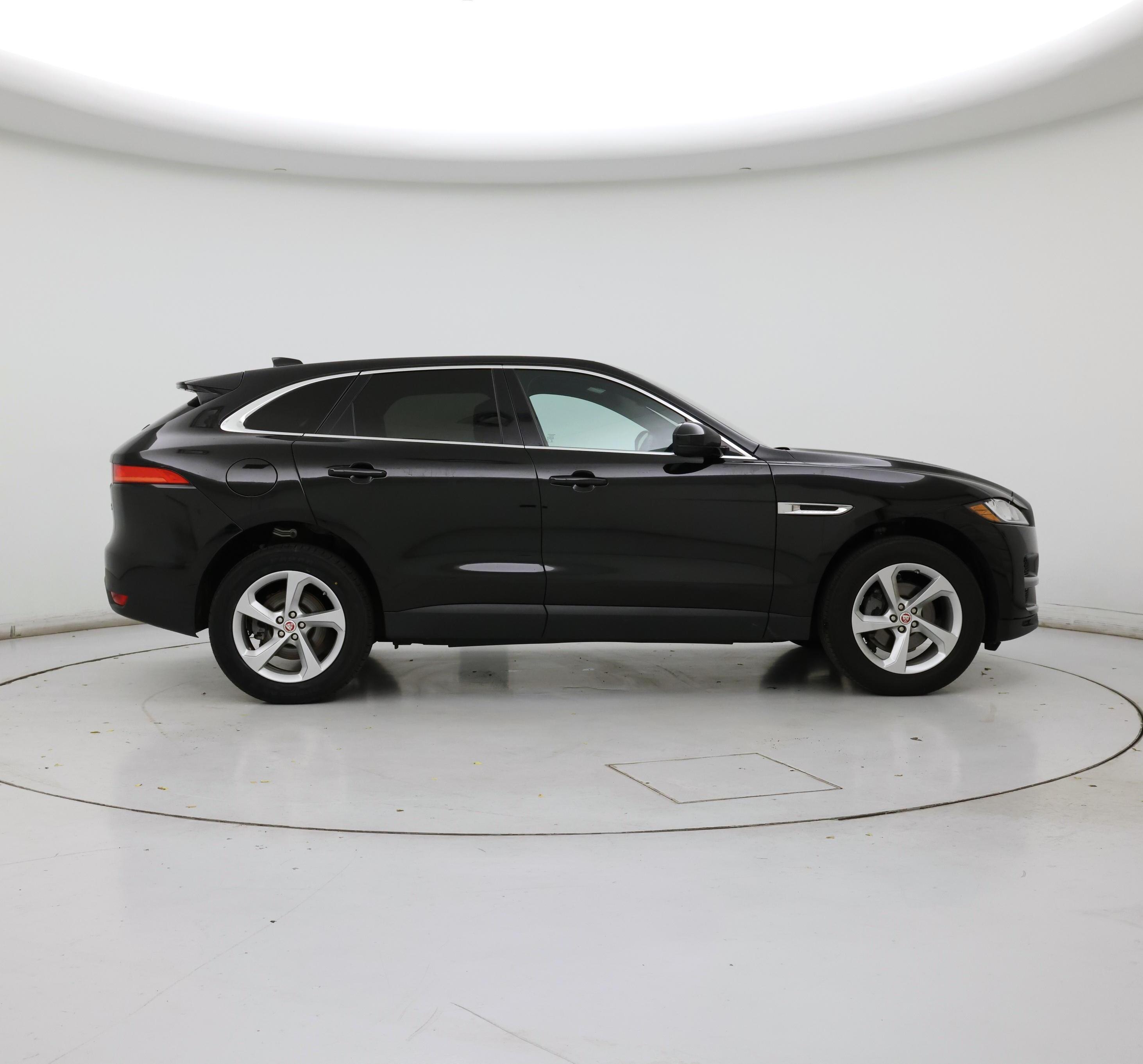 Thumbnail: 2020 Jaguar F-Pace - 7