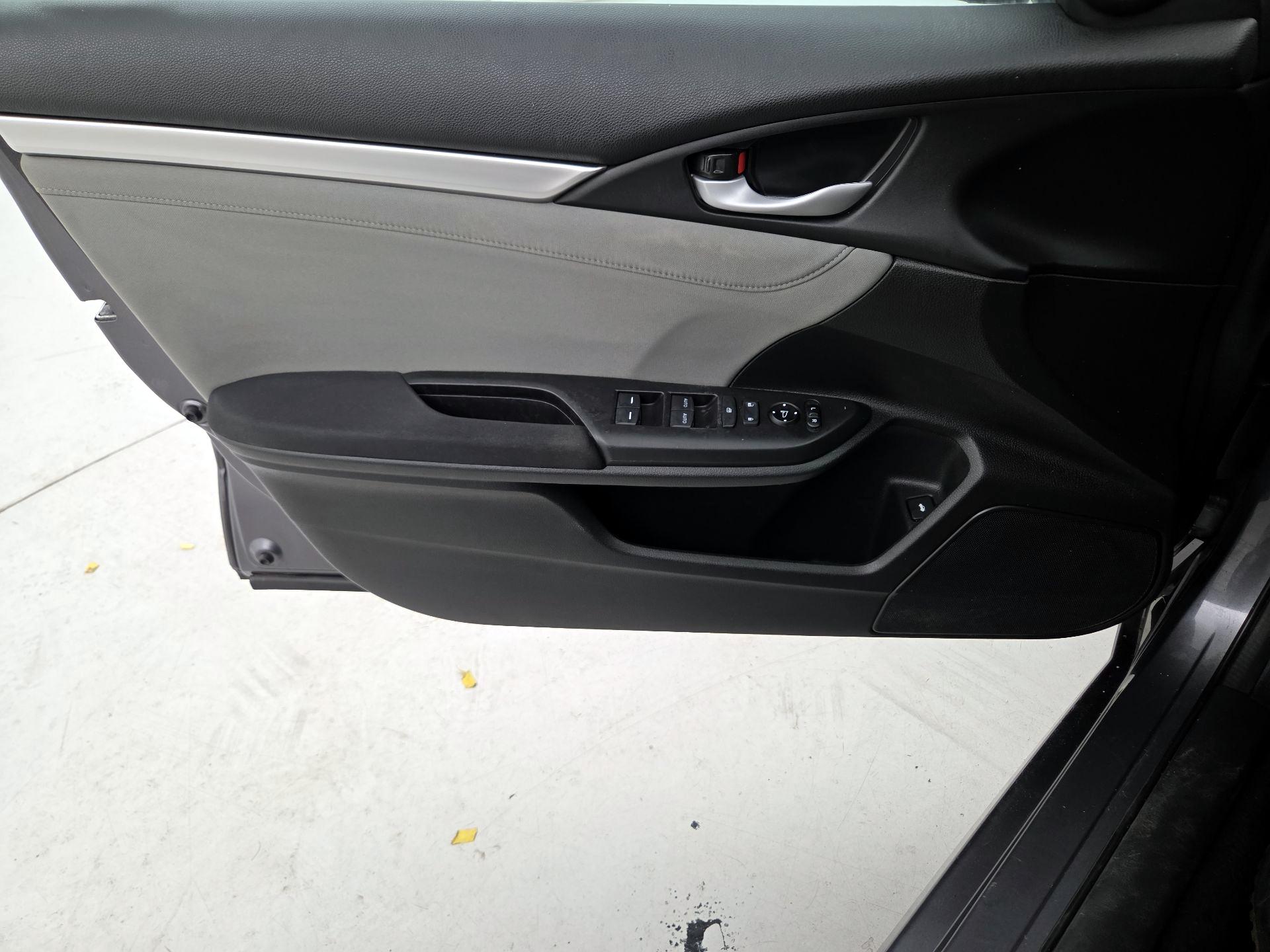 Thumbnail: 2021 Honda Civic - 12