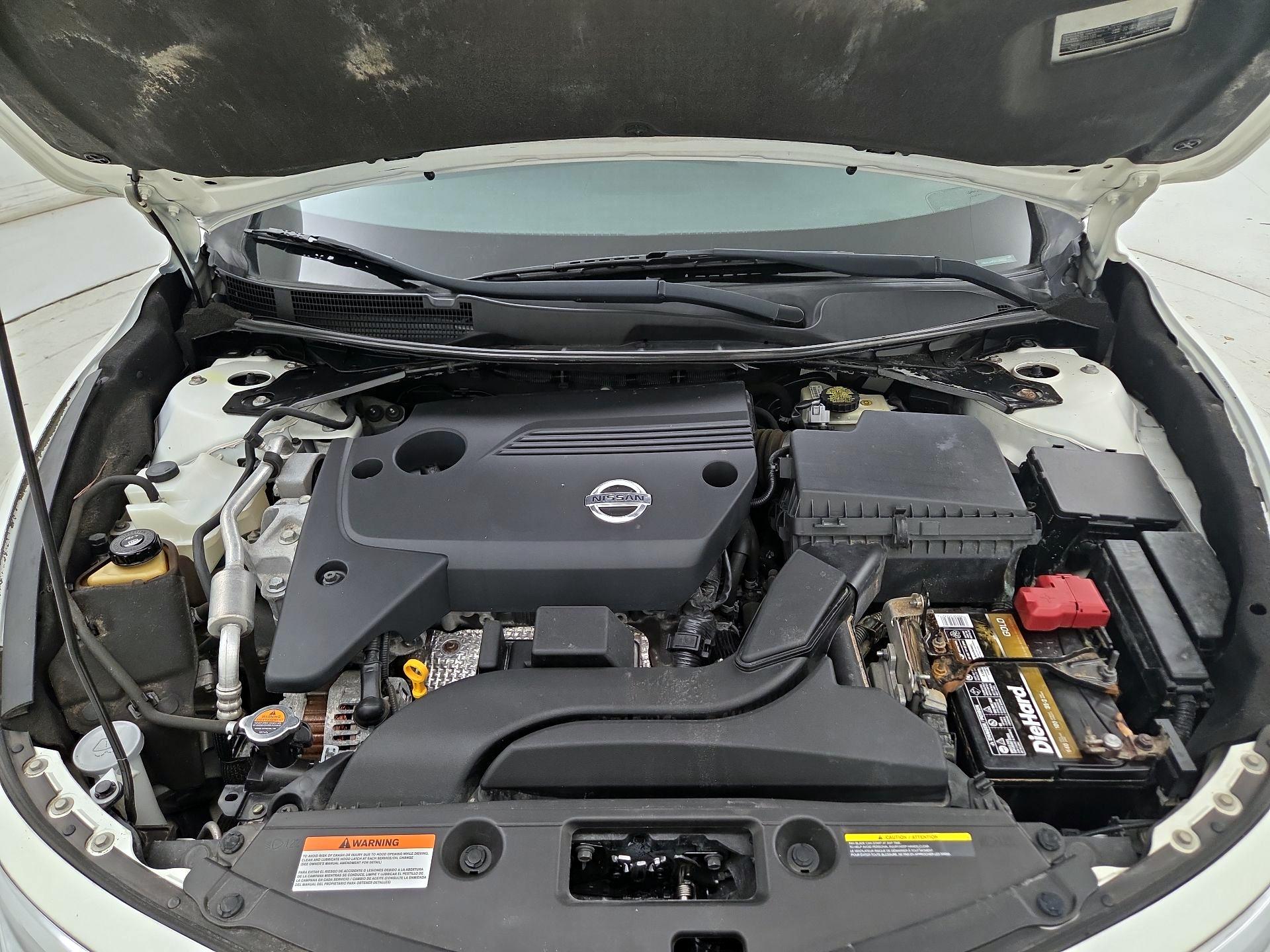 Thumbnail: 2014 Nissan Altima - 20