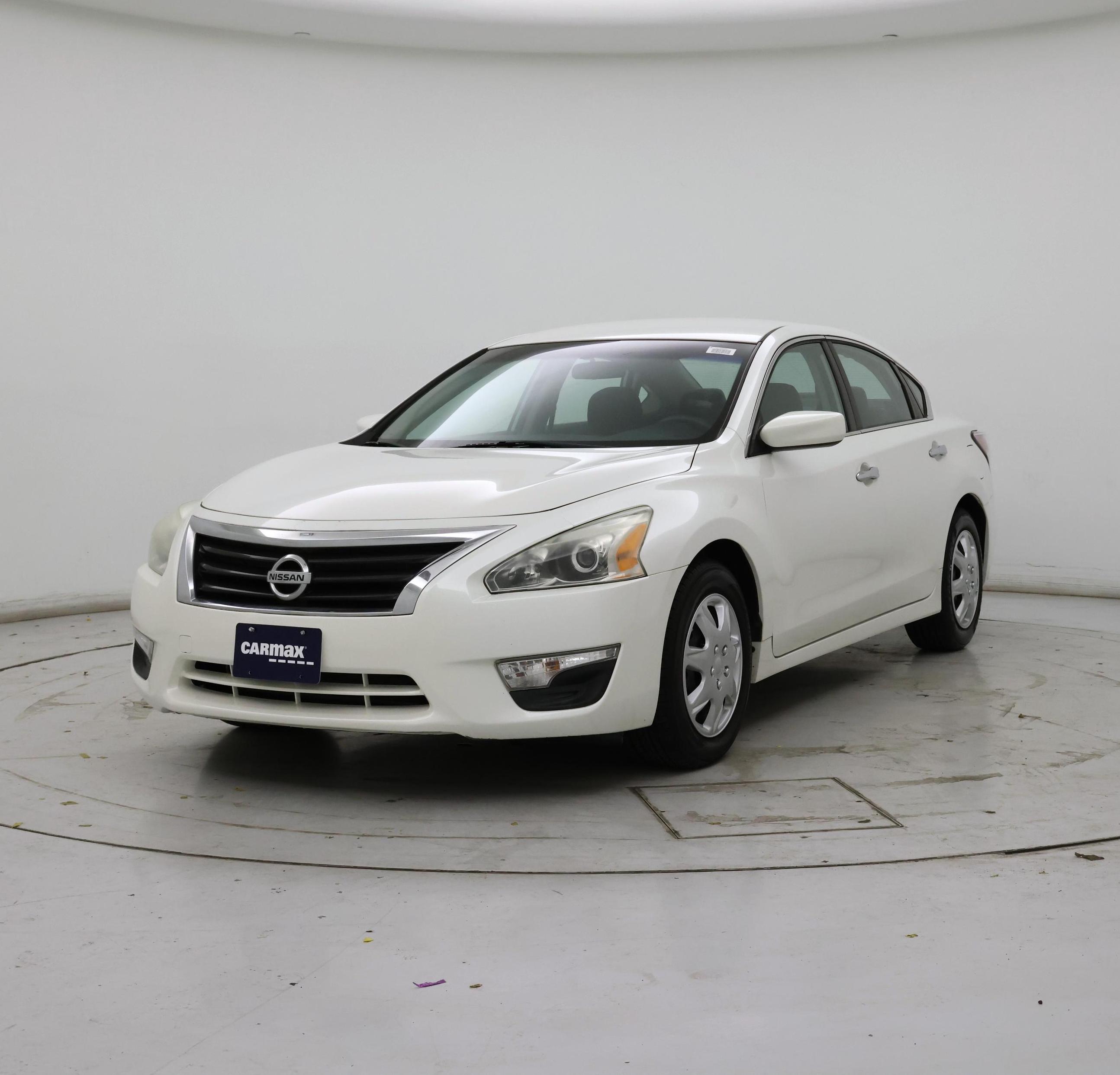 Thumbnail: 2014 Nissan Altima - 4