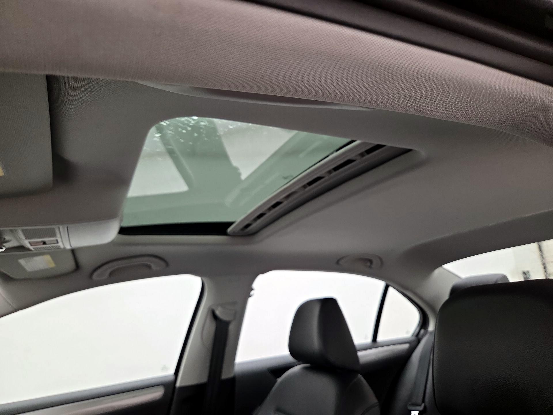 Thumbnail: 2018 Volkswagen Jetta - 19