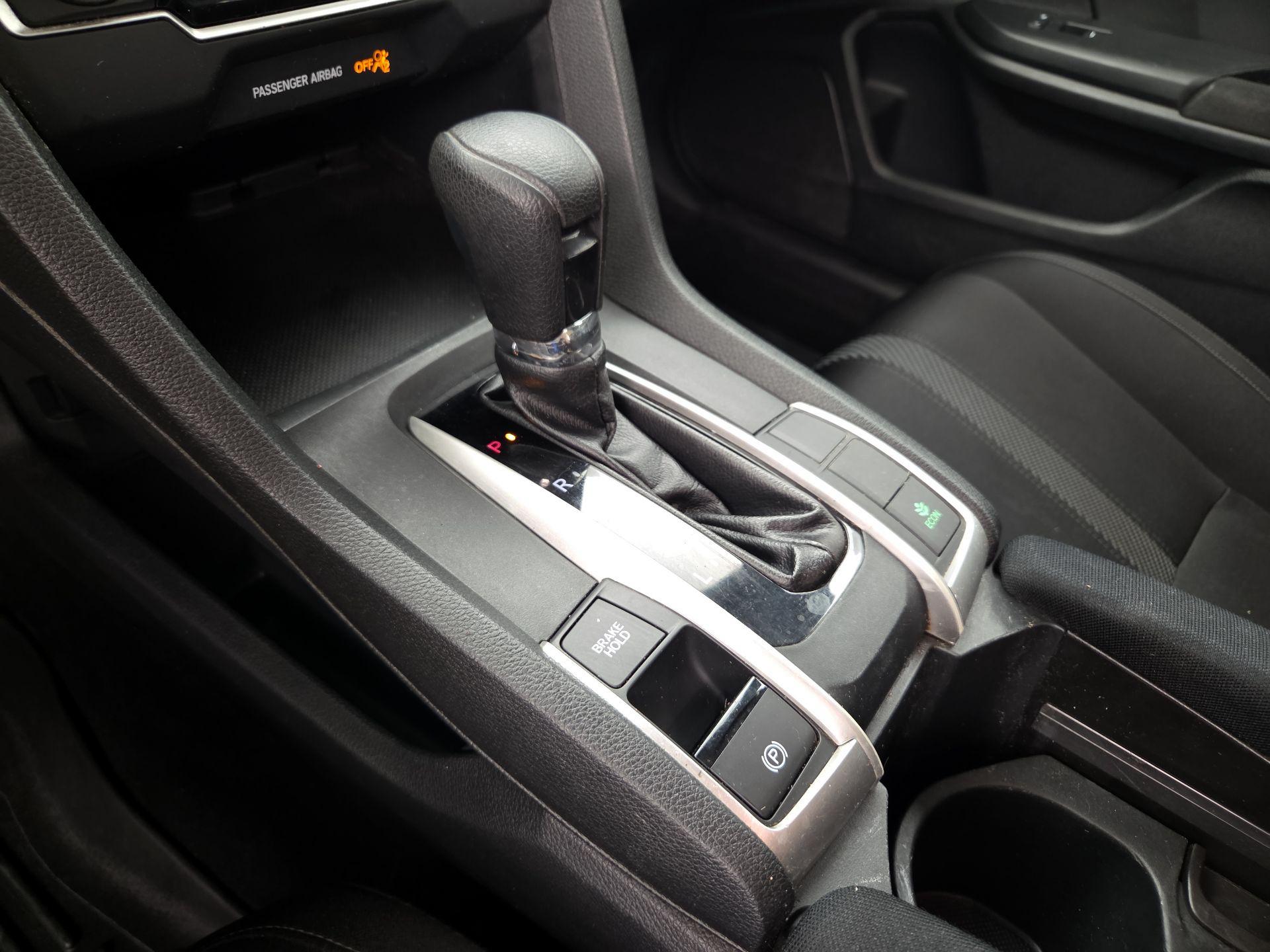 Thumbnail: 2016 Honda Civic - 15