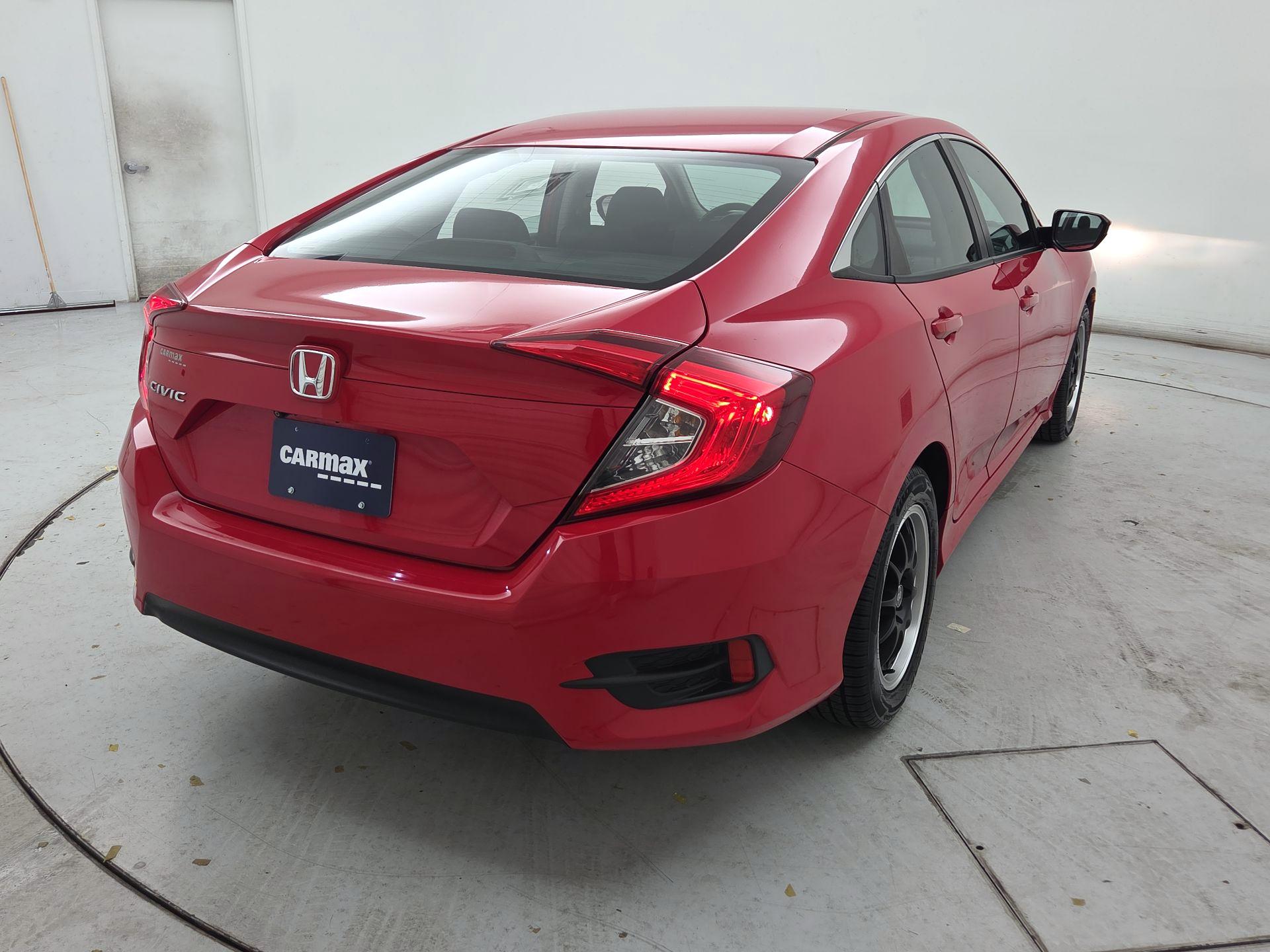 Thumbnail: 2016 Honda Civic - 5