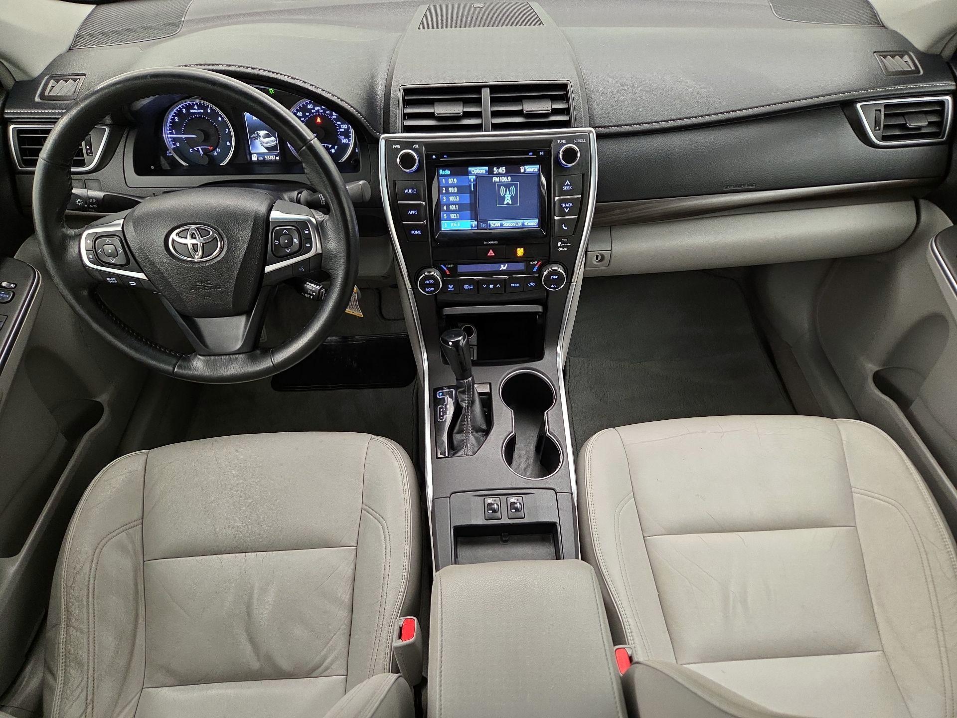 Thumbnail: 2016 Toyota Camry - 9