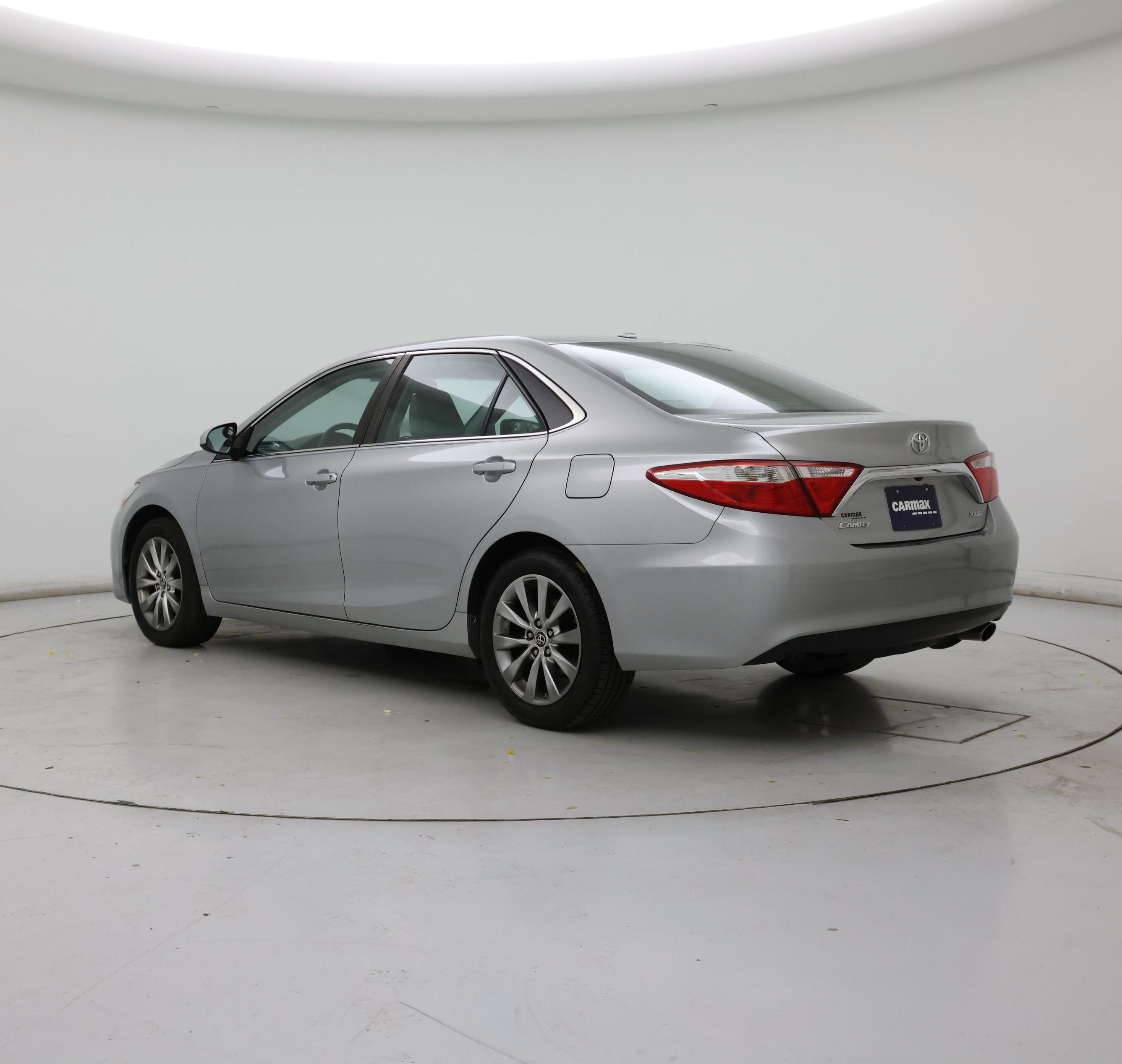 Thumbnail: 2016 Toyota Camry - 2