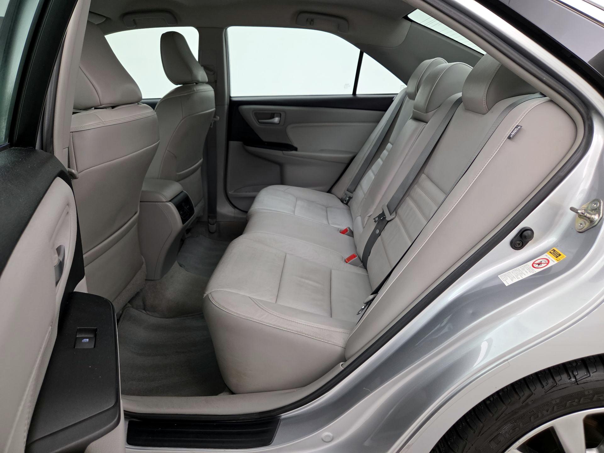 Thumbnail: 2016 Toyota Camry - 19