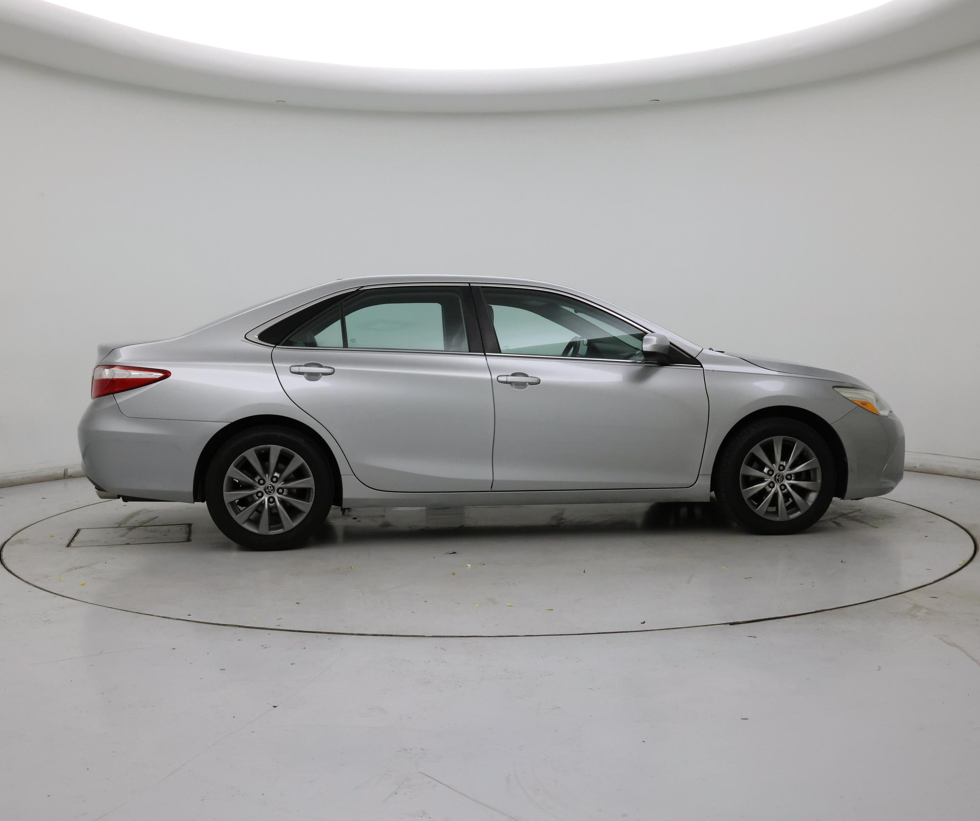Thumbnail: 2016 Toyota Camry - 7