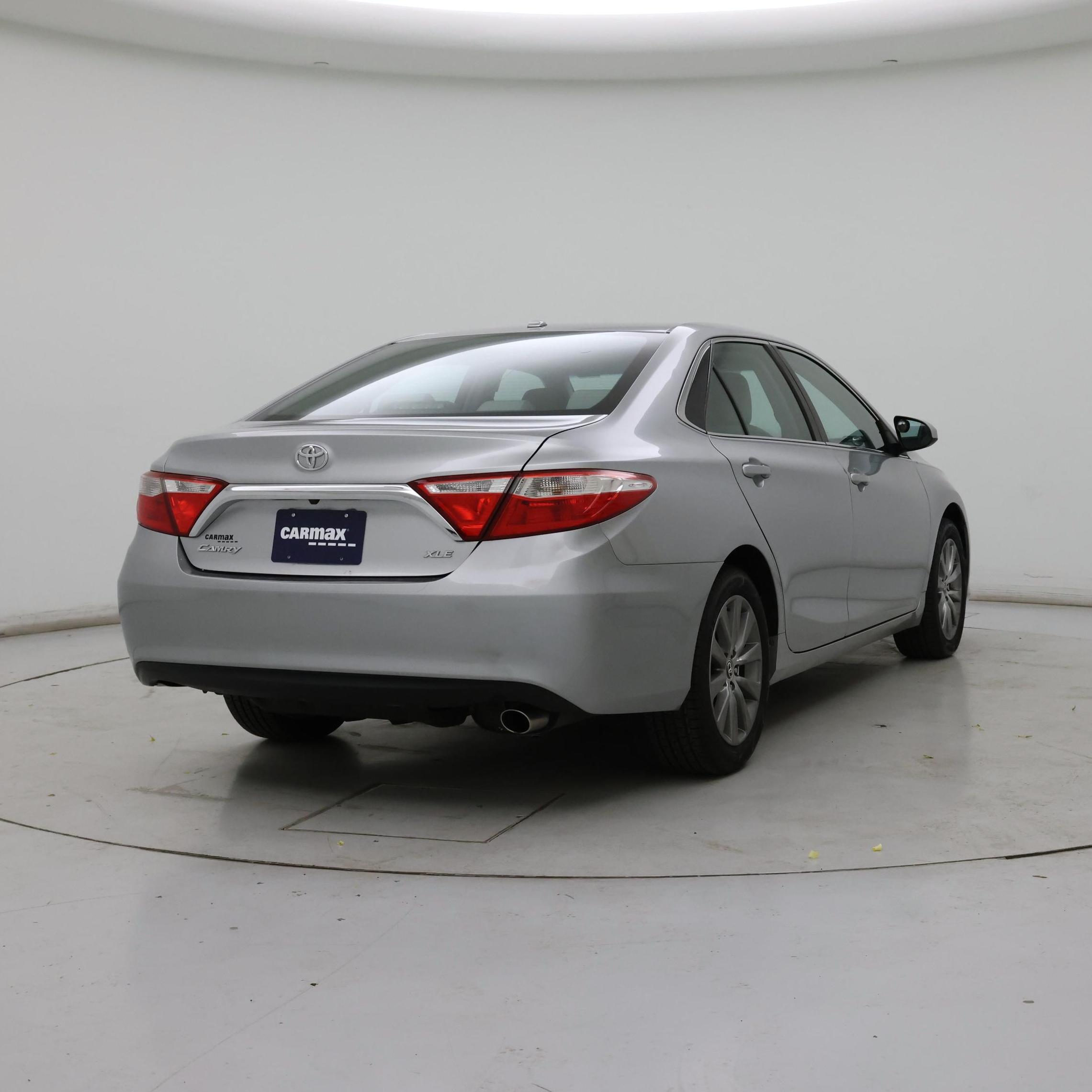 Thumbnail: 2016 Toyota Camry - 8