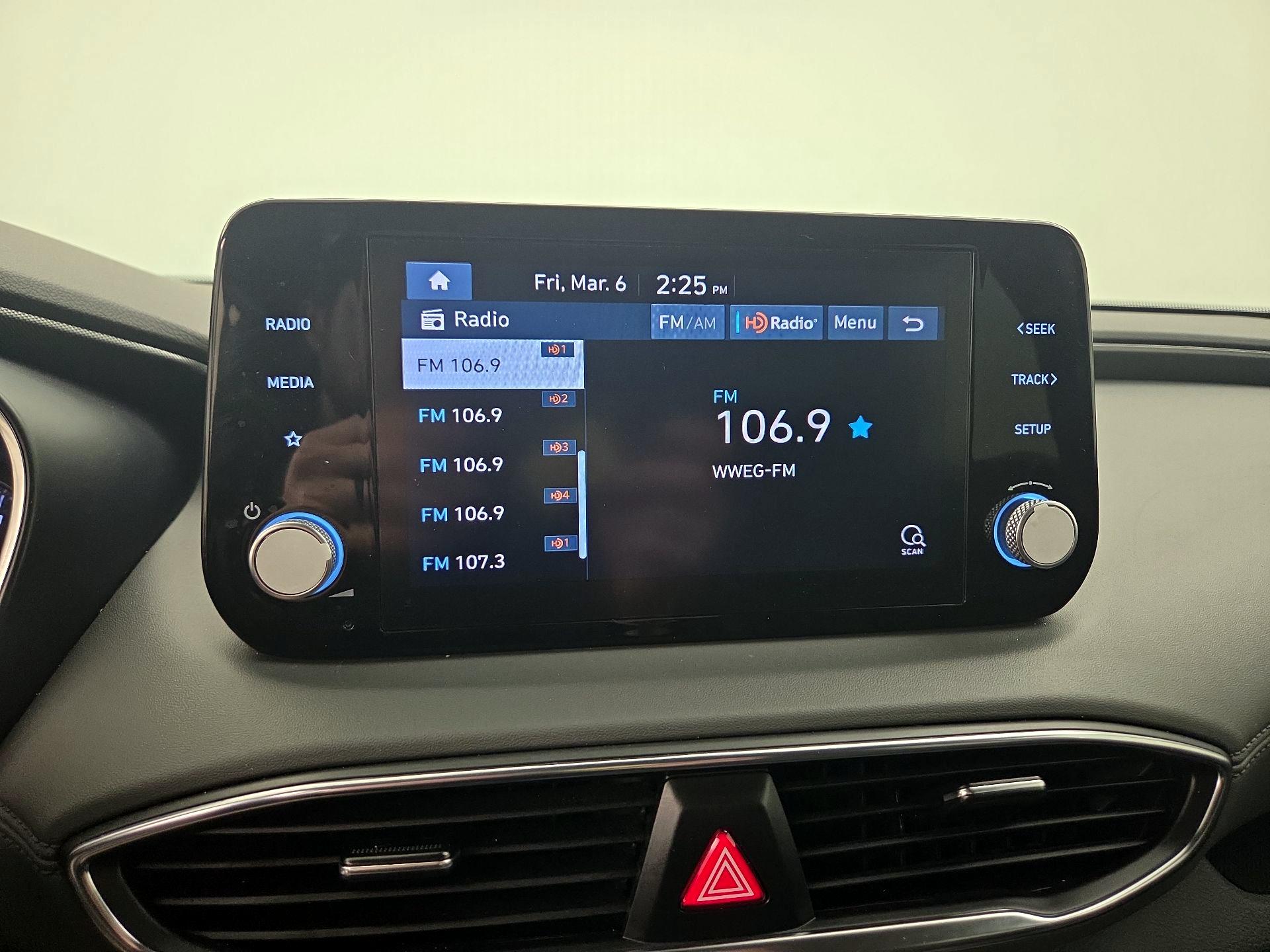 Thumbnail: 2023 Hyundai Santa Fe - 15