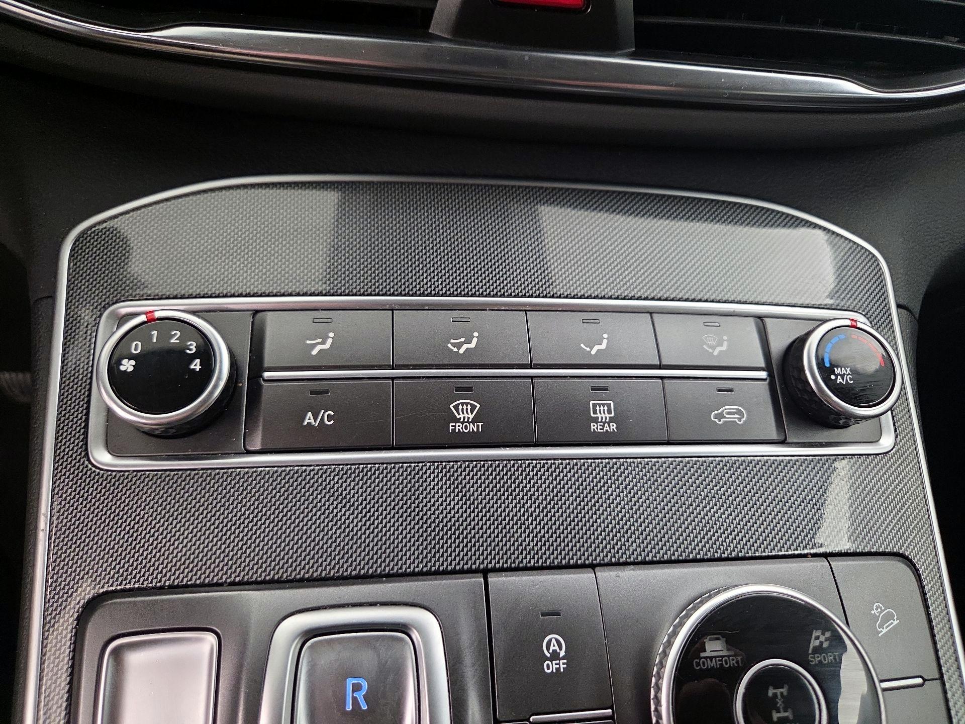 Thumbnail: 2023 Hyundai Santa Fe - 16