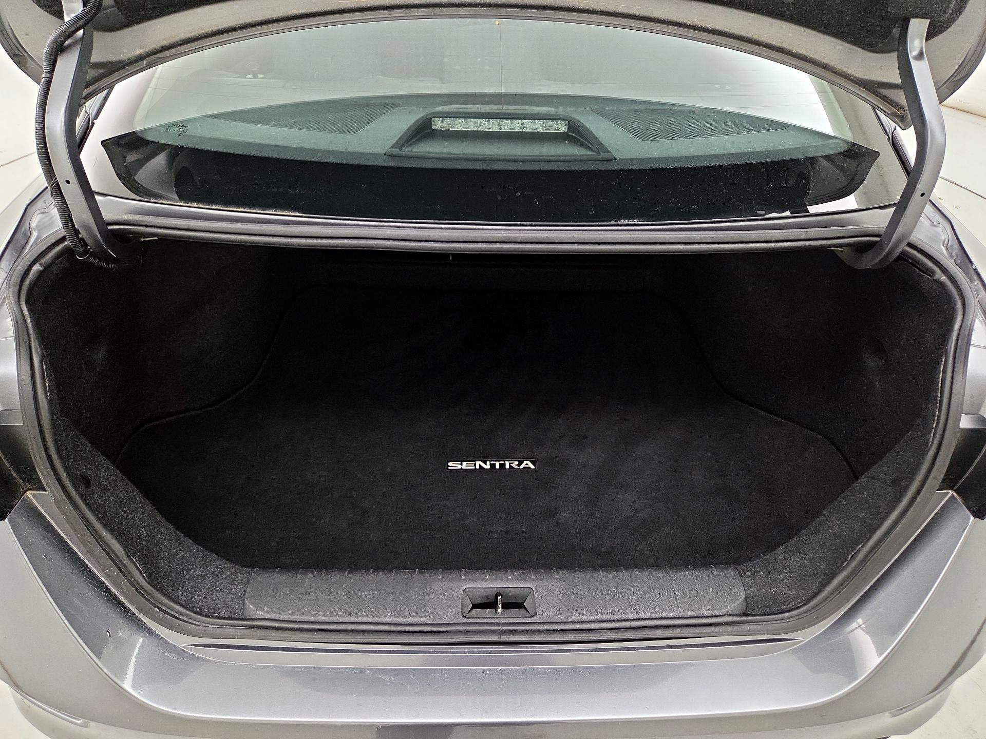 Thumbnail: 2022 Nissan Sentra - 20