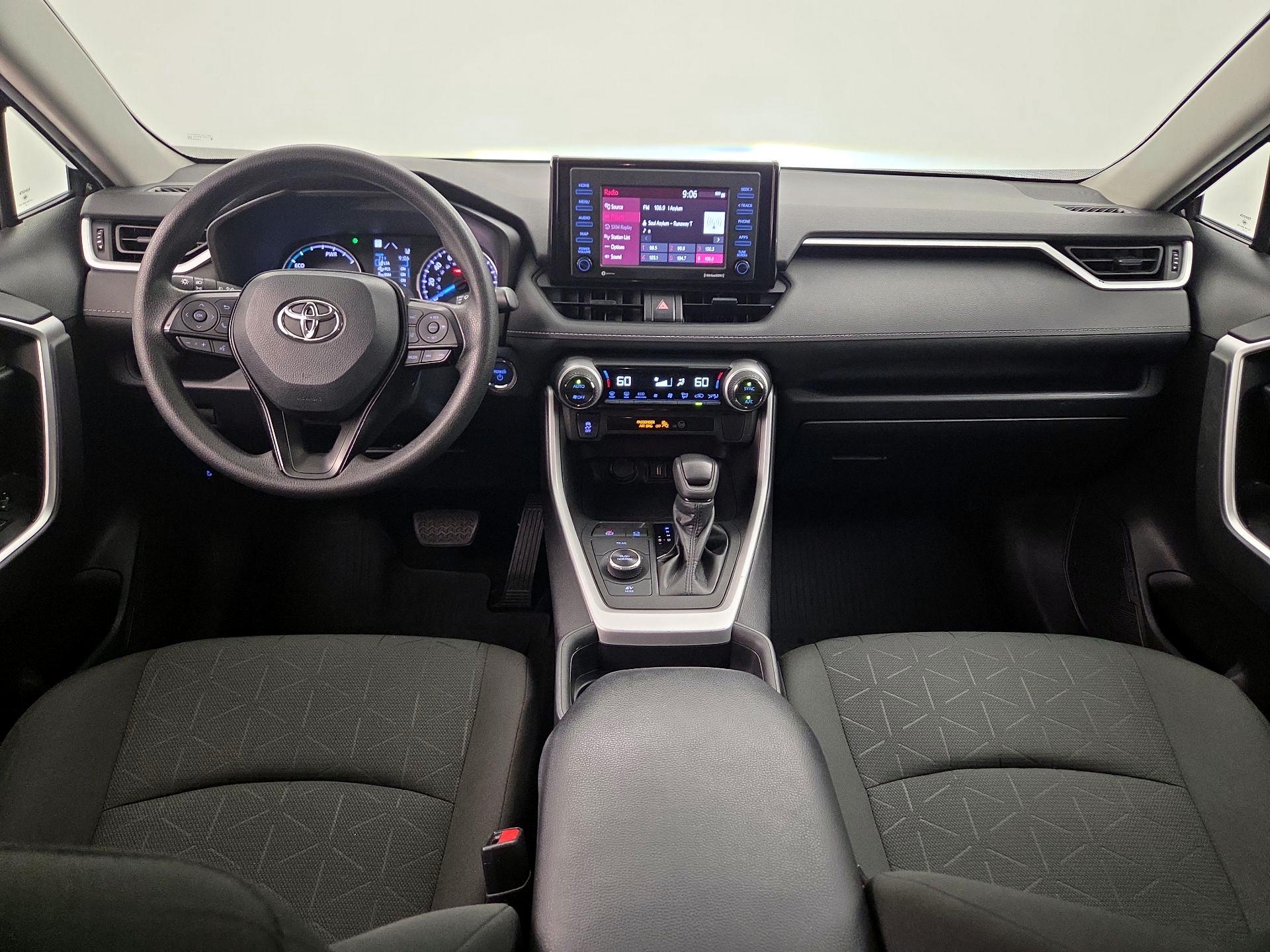 Thumbnail: 2021 Toyota RAV4 - 9