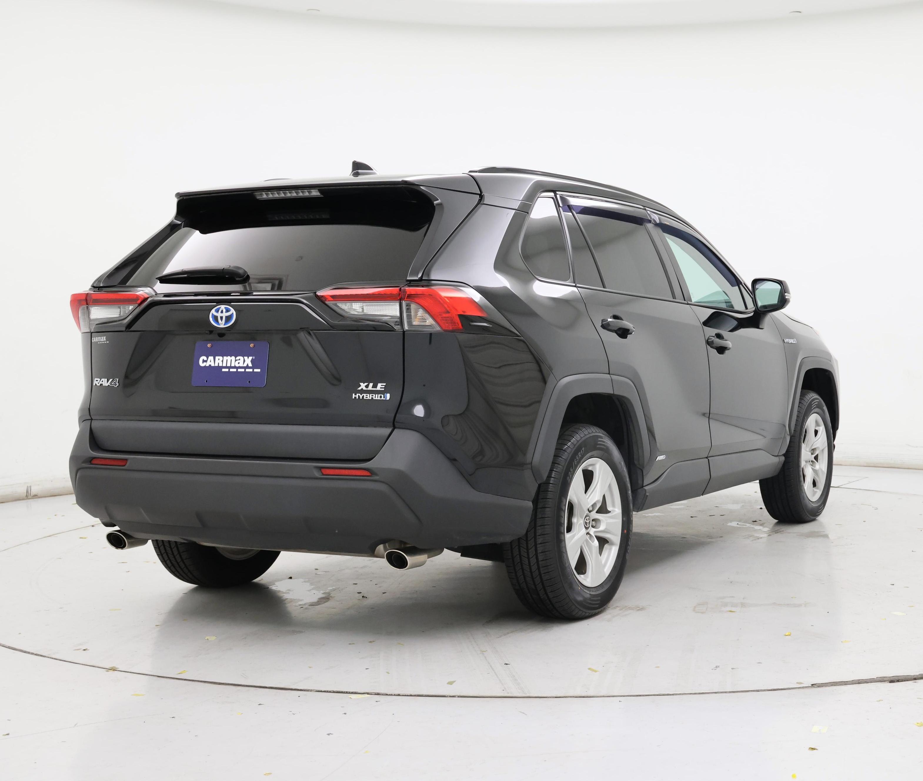 Thumbnail: 2021 Toyota RAV4 - 8