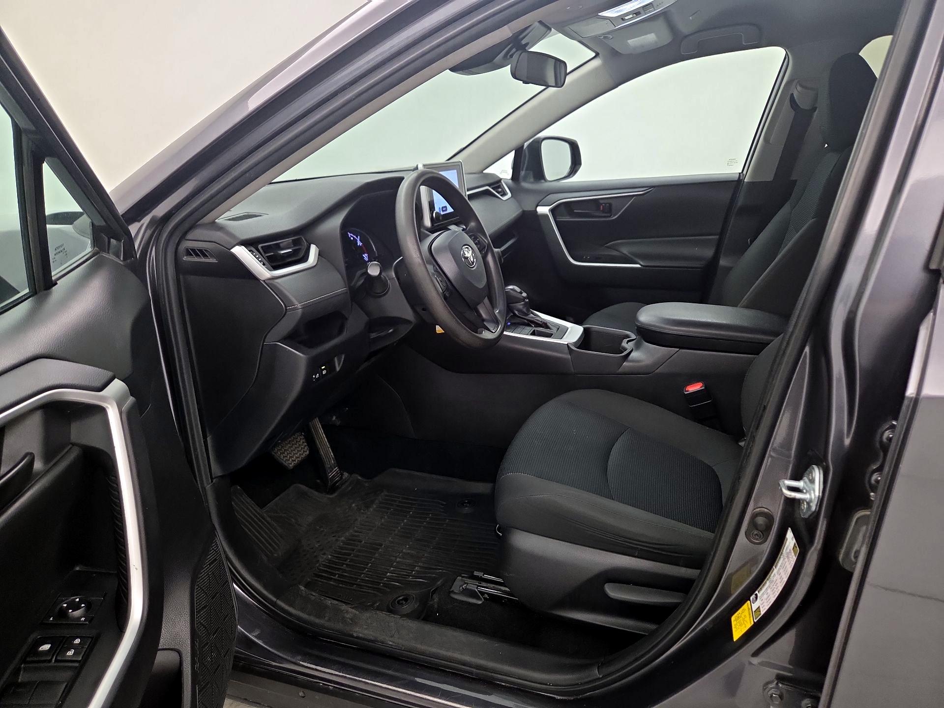 Thumbnail: 2024 Toyota RAV4 - 11