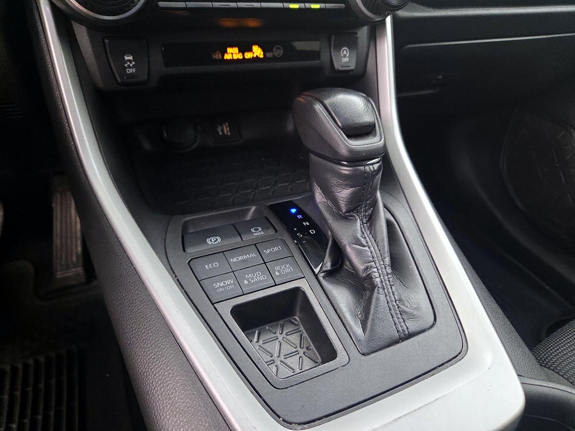 Thumbnail: 2024 Toyota RAV4 - 17