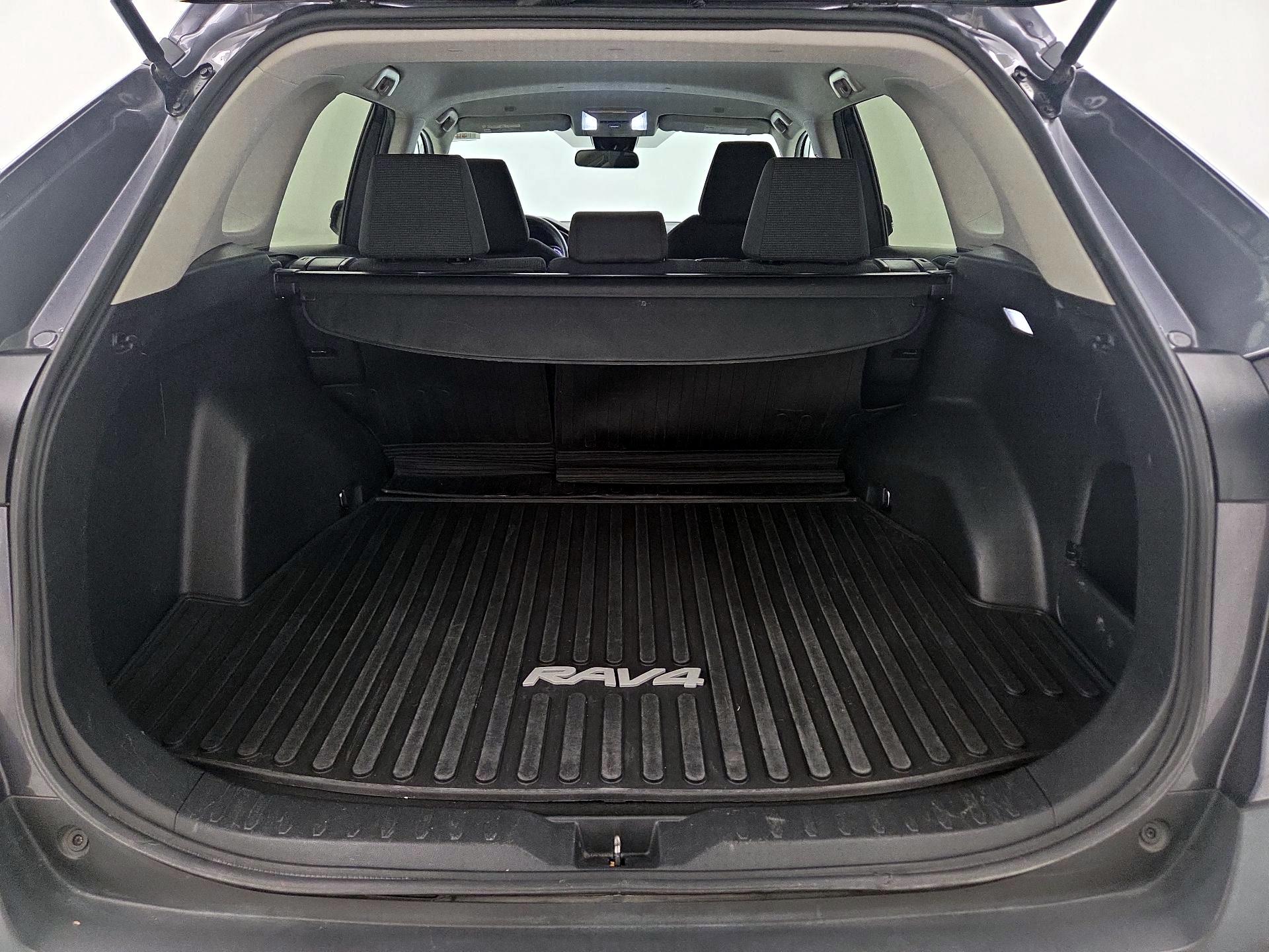 Thumbnail: 2024 Toyota RAV4 - 20