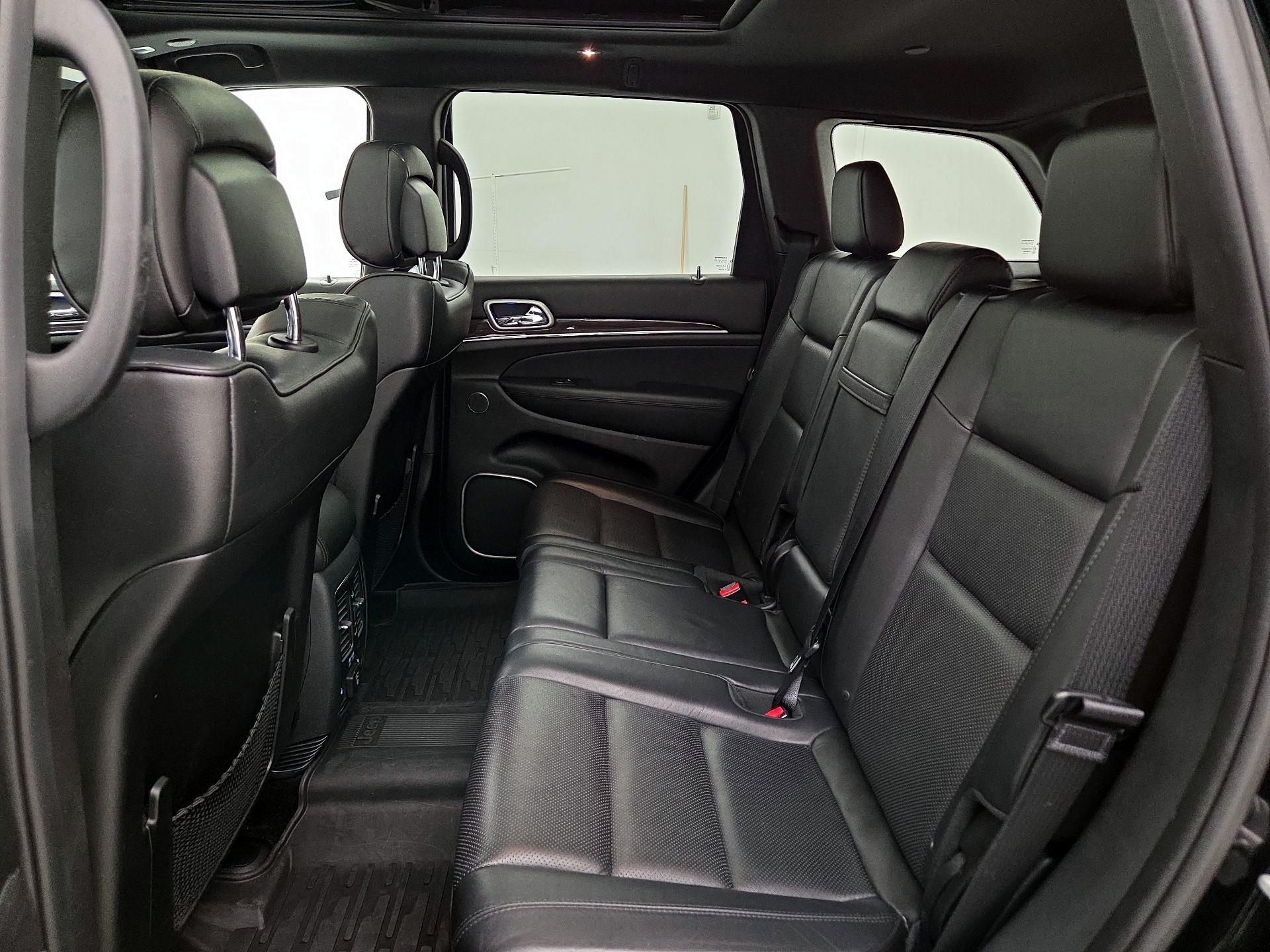 Thumbnail: 2018 Jeep Grand Cherokee - 19