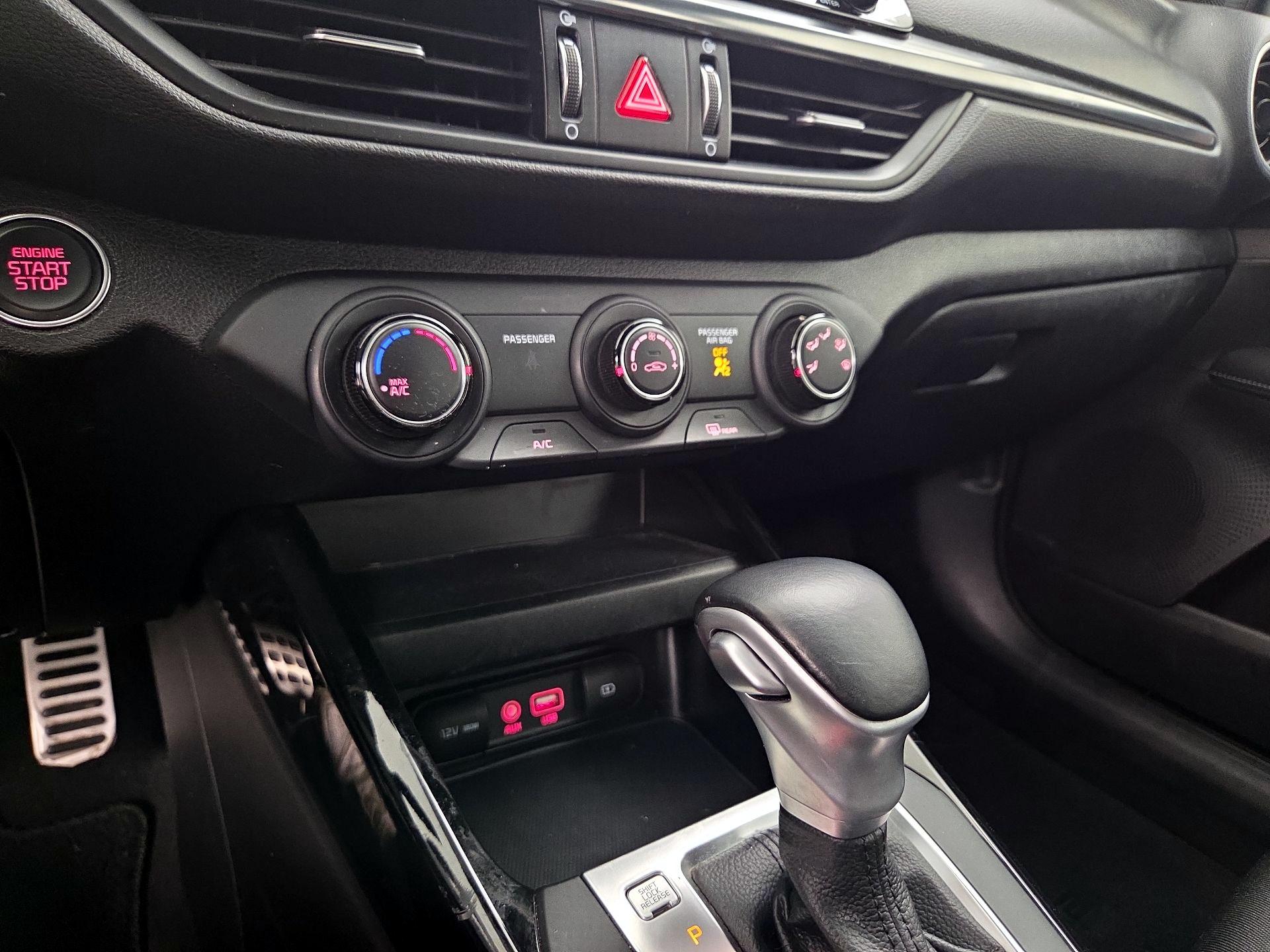 Thumbnail: 2021 Kia Forte - 16