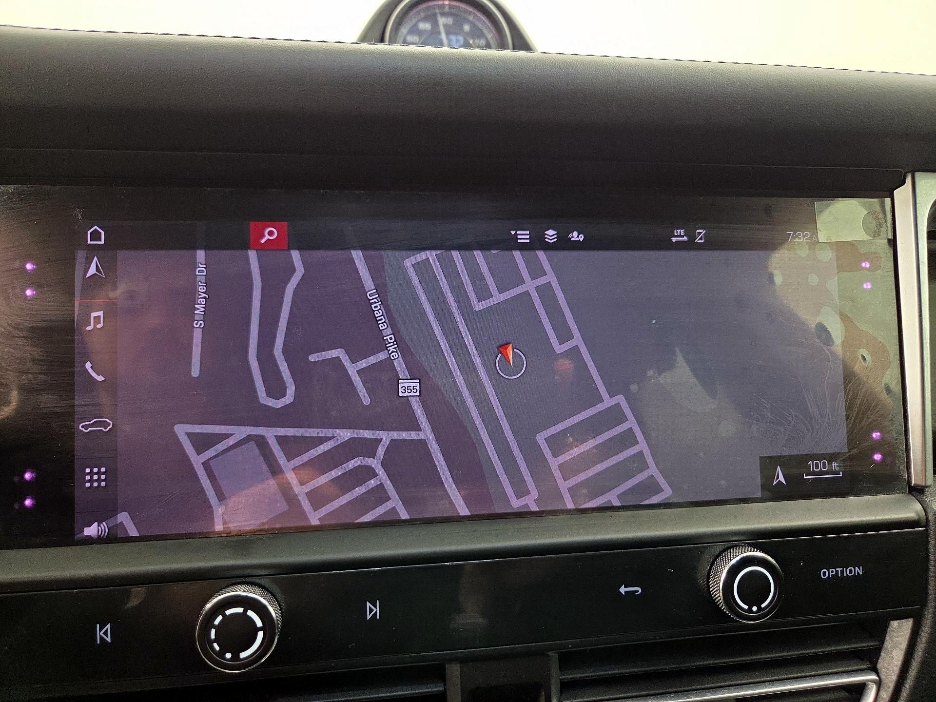 Thumbnail: 2023 Porsche Macan - 14