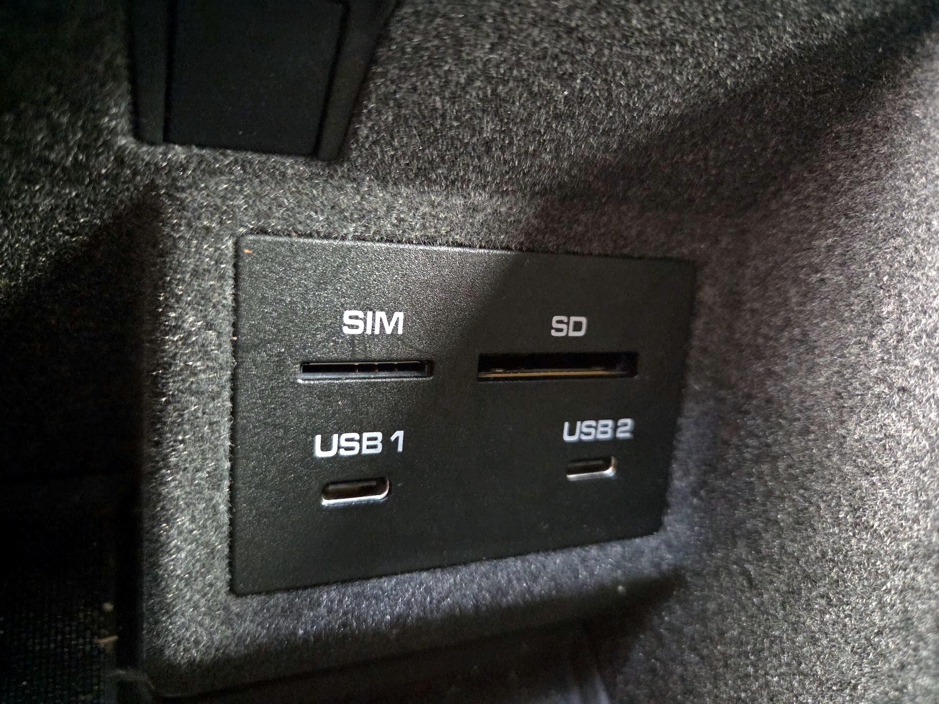 Thumbnail: 2023 Porsche Macan - 19