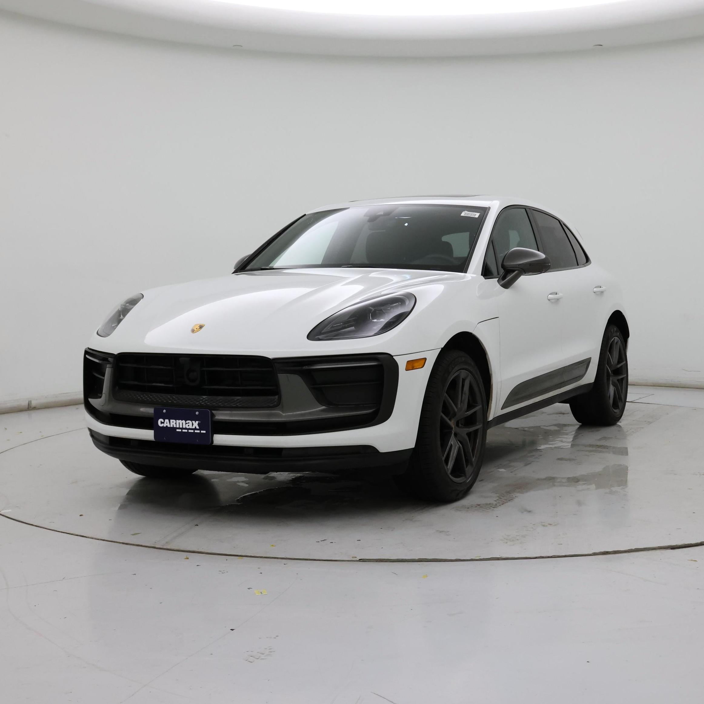 Thumbnail: 2023 Porsche Macan - 4