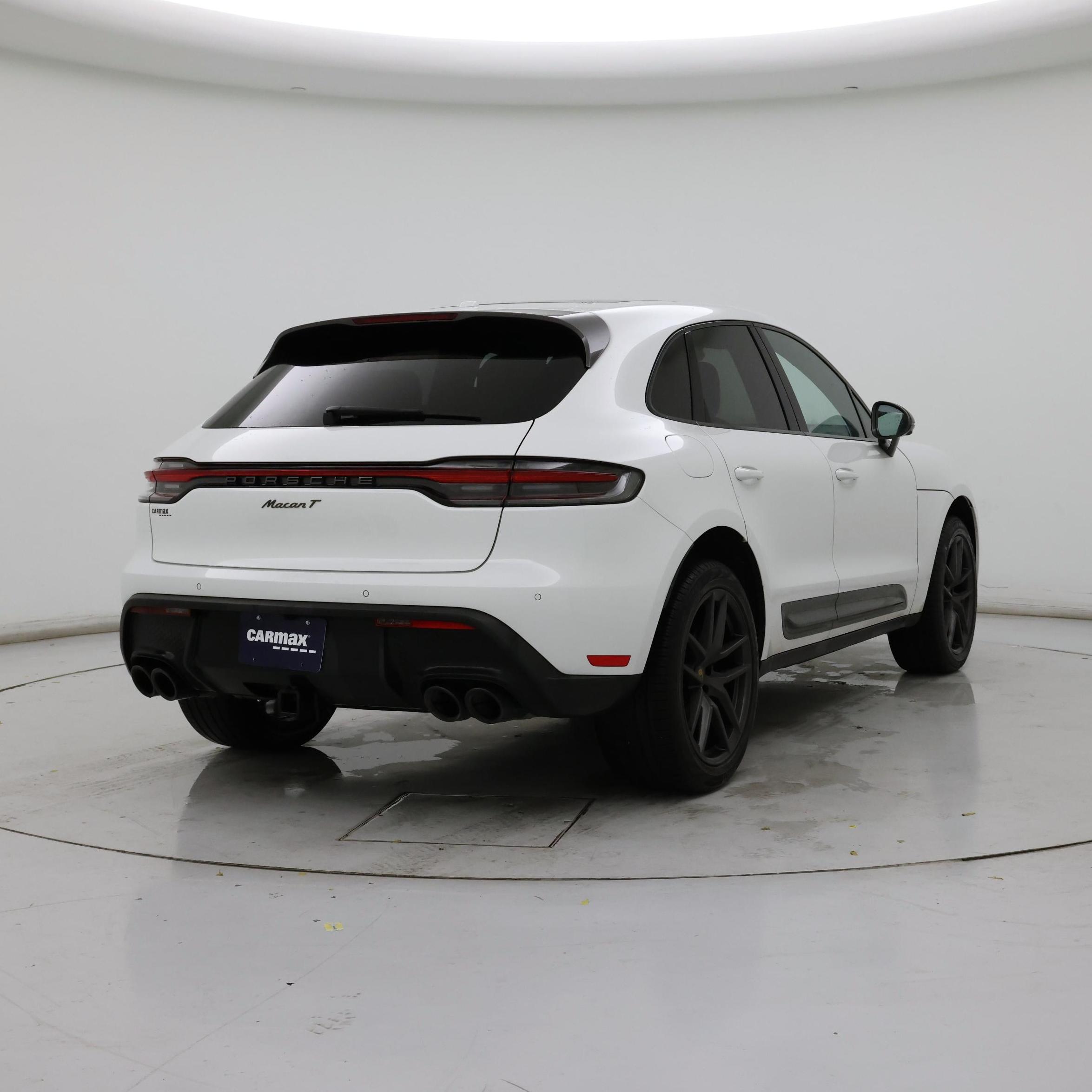 Thumbnail: 2023 Porsche Macan - 8