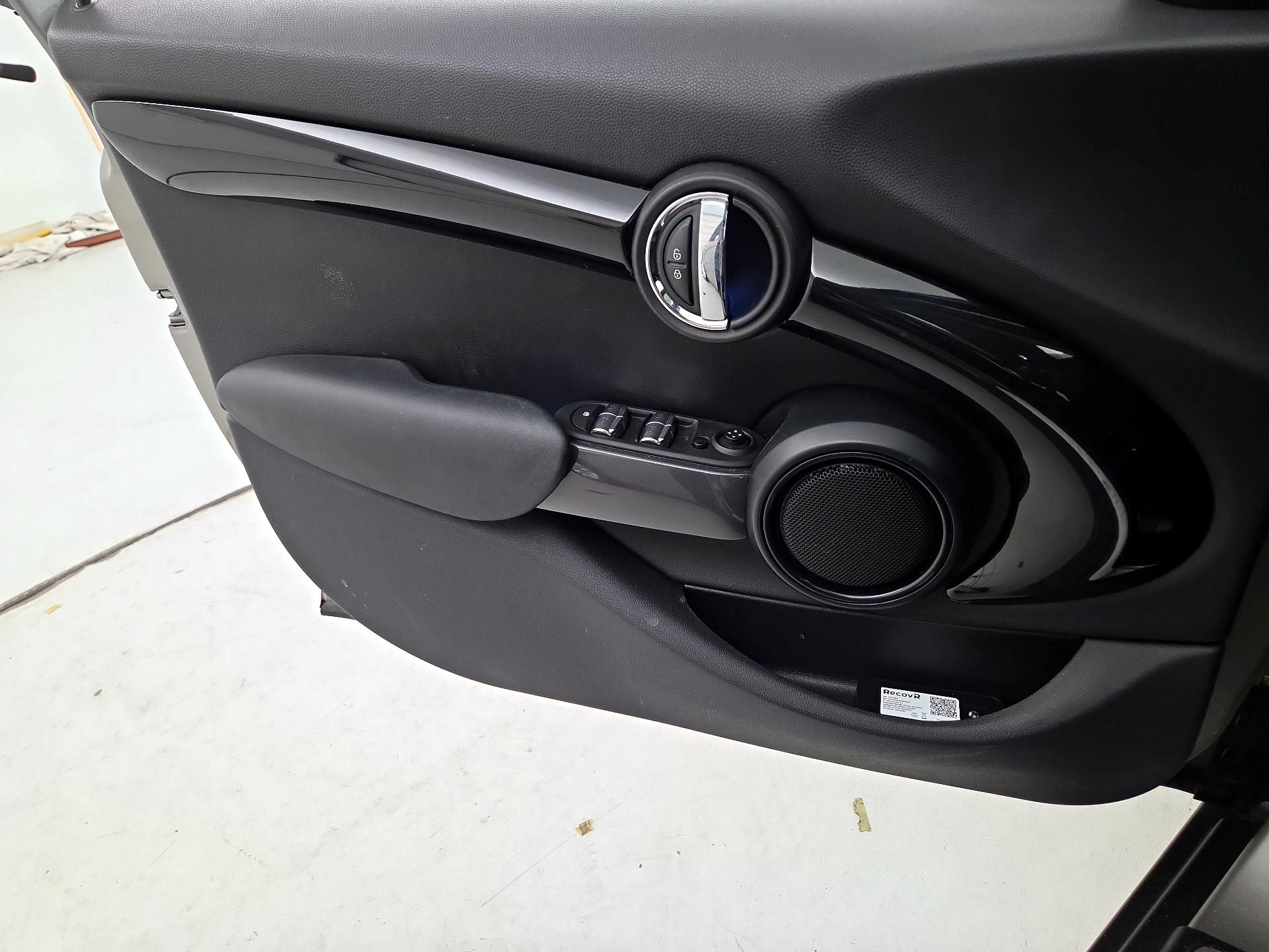 Thumbnail: 2021 MINI Cooper Hardtop - 12