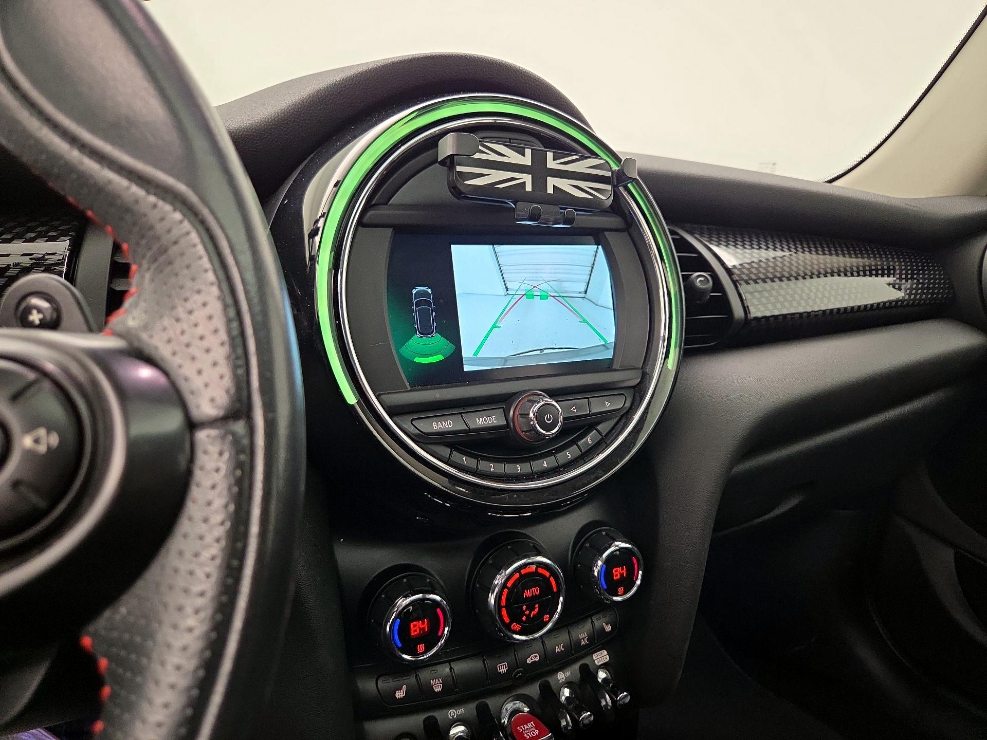 Thumbnail: 2021 MINI Cooper Hardtop - 14