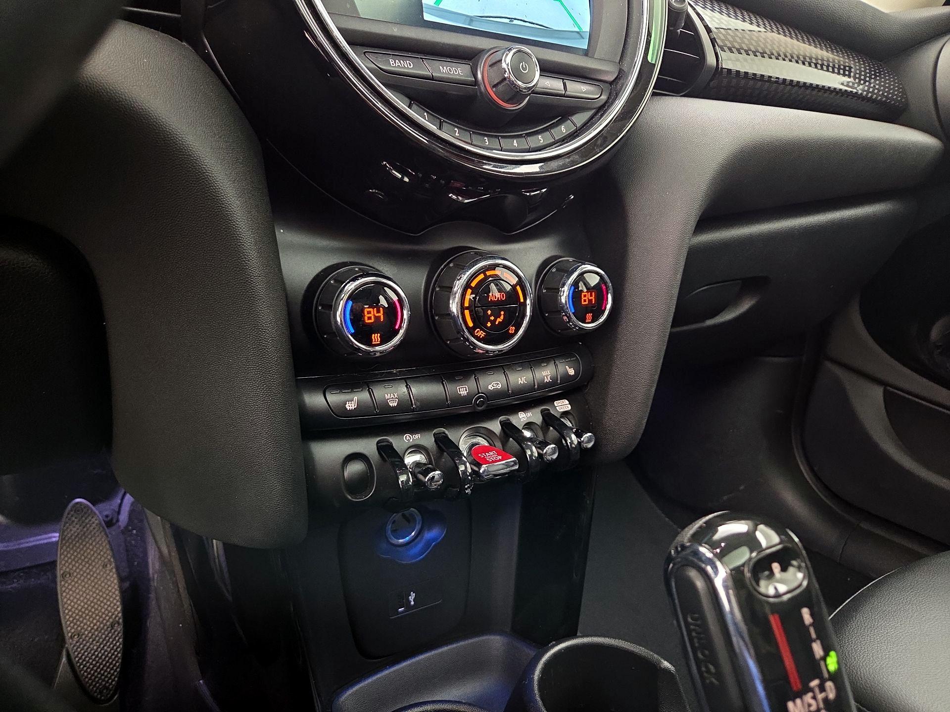 Thumbnail: 2021 MINI Cooper Hardtop - 16