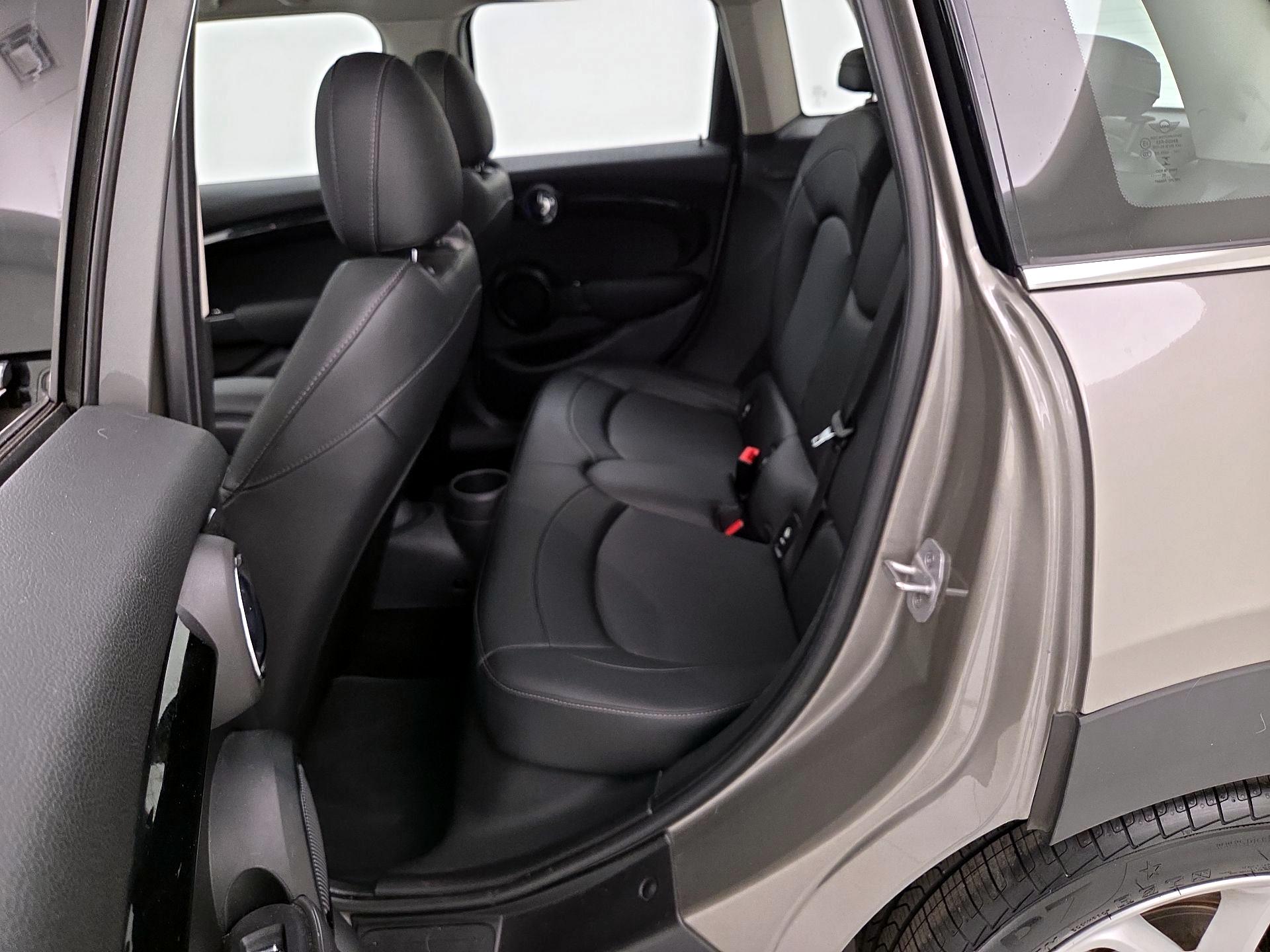 Thumbnail: 2021 MINI Cooper Hardtop - 20