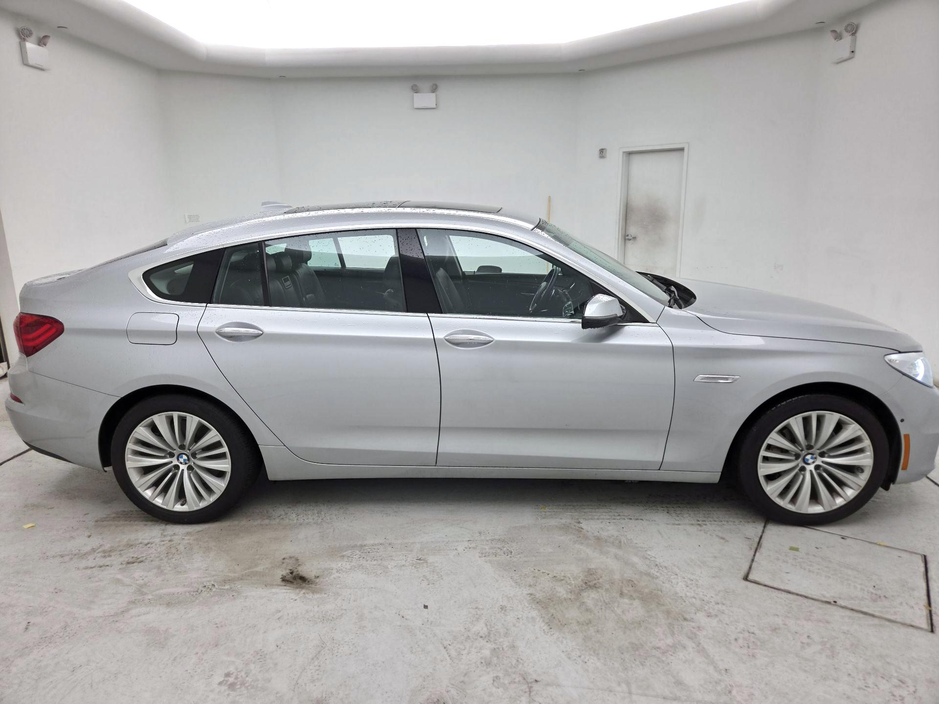 Thumbnail: 2016 BMW 5 Series - 4