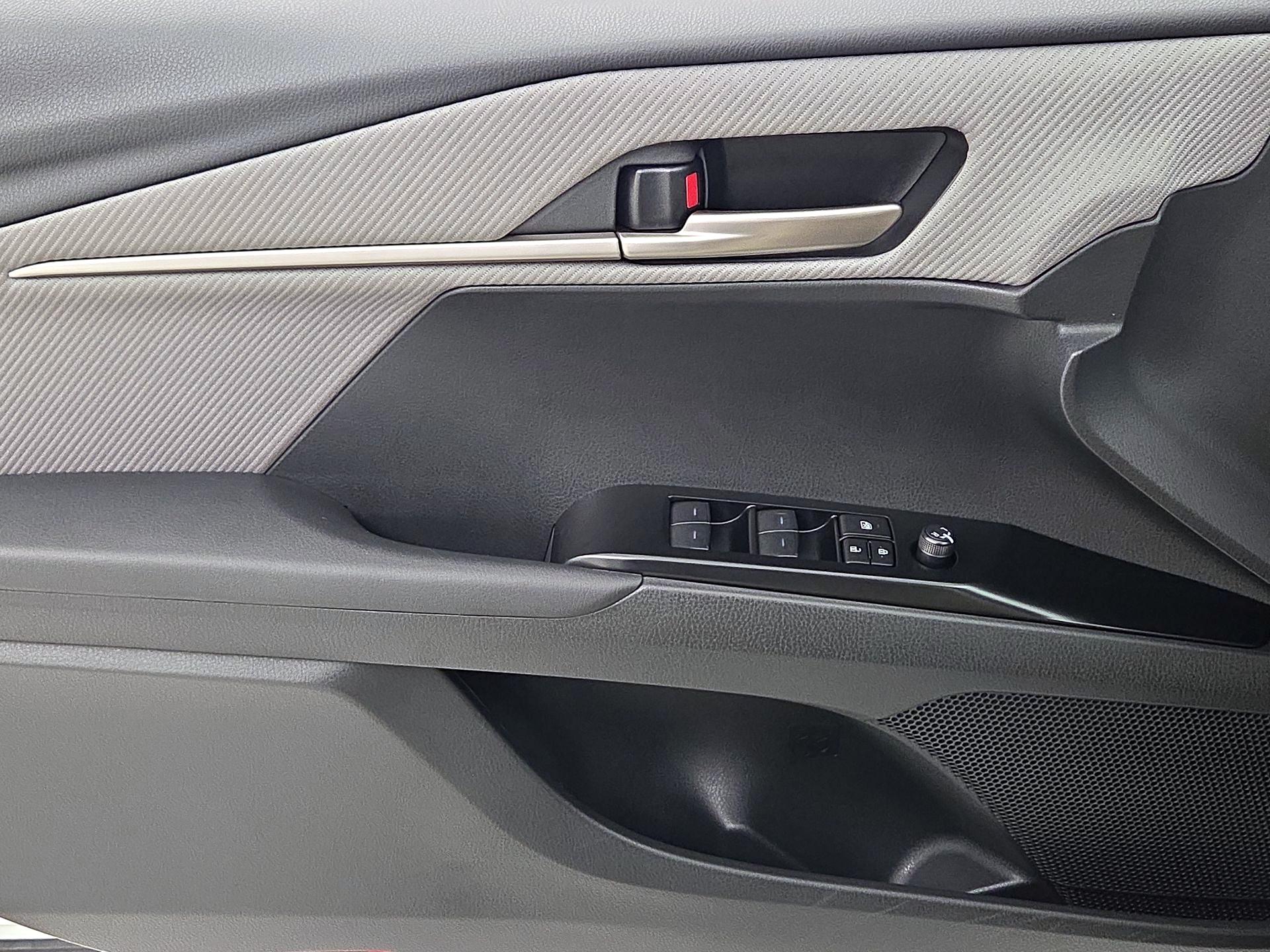 Thumbnail: 2025 Toyota Camry - 10