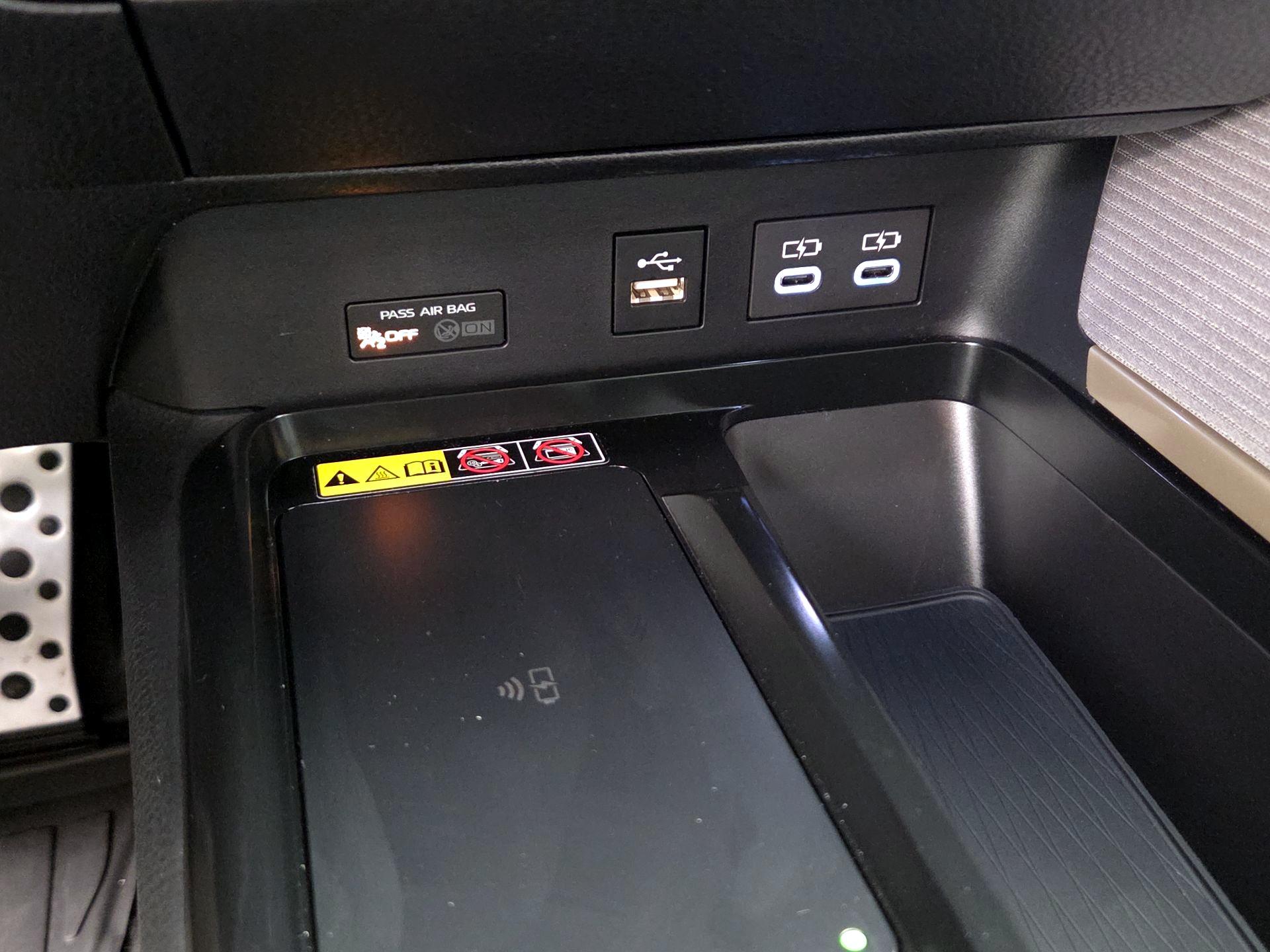 Thumbnail: 2025 Toyota Camry - 17