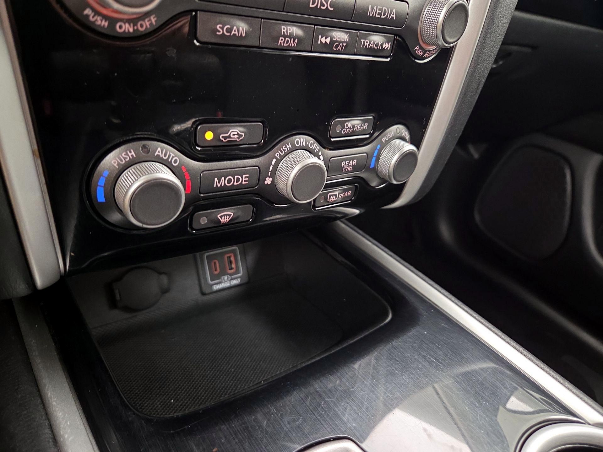 Thumbnail: 2020 Nissan Pathfinder - 16