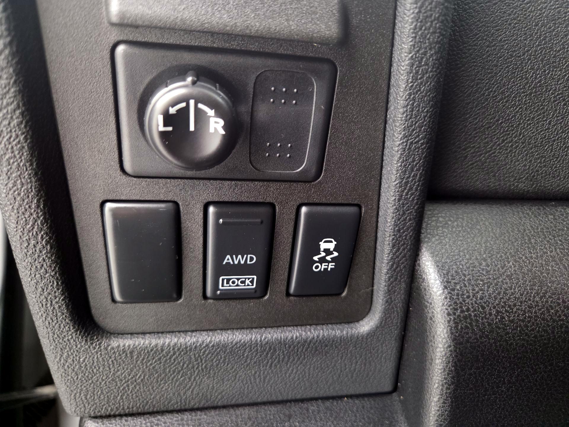 Thumbnail: 2014 Nissan Rogue - 13