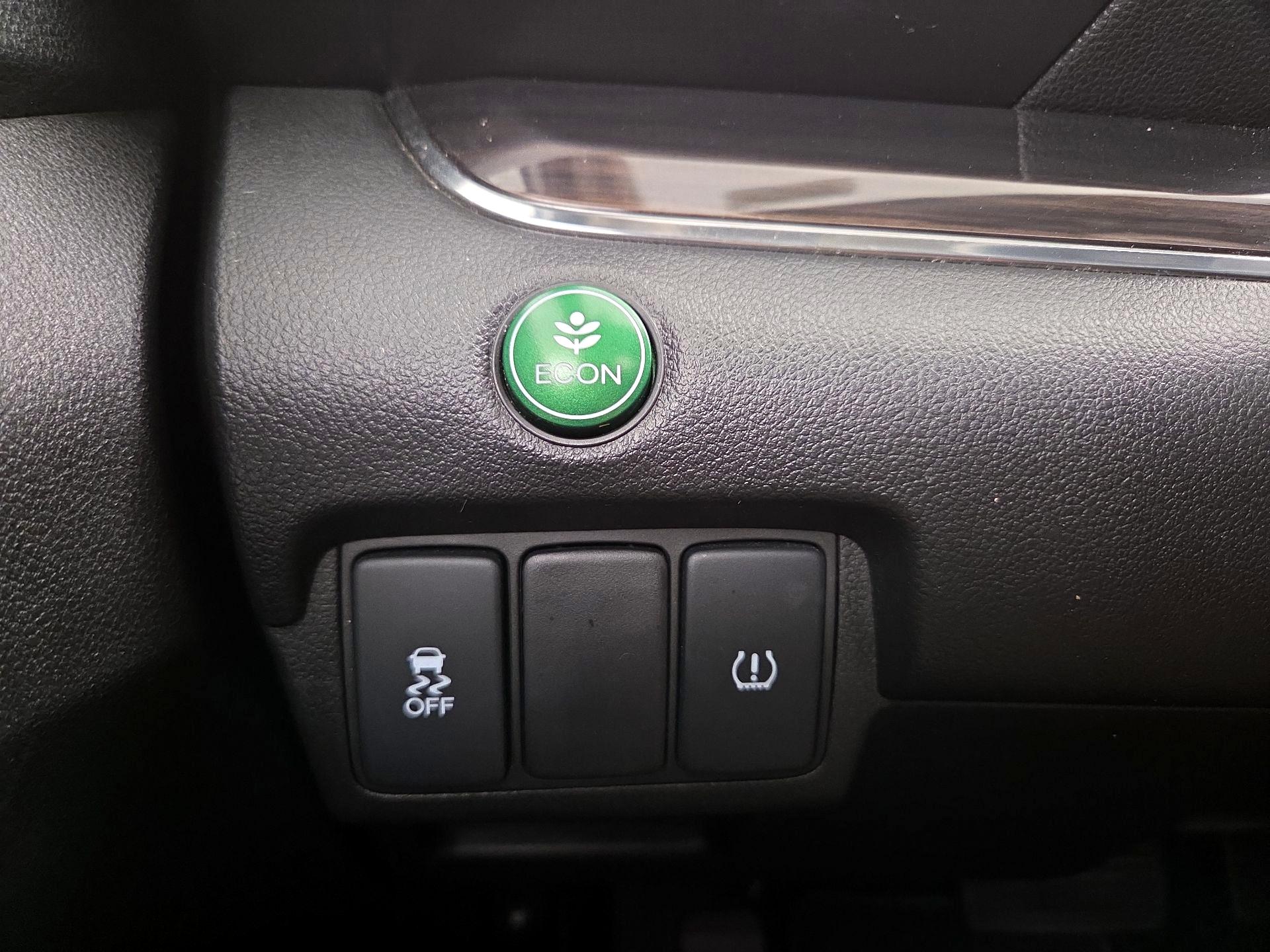 Thumbnail: 2015 Honda CR-V - 13