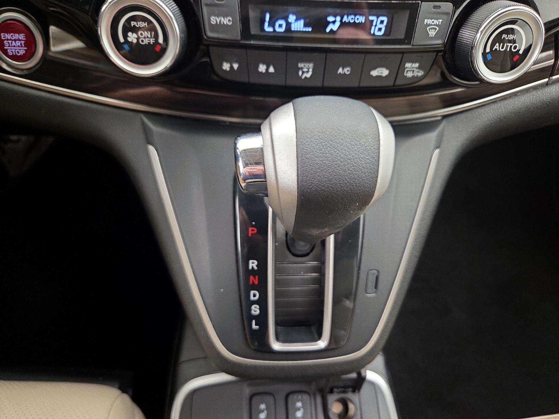 Thumbnail: 2015 Honda CR-V - 17