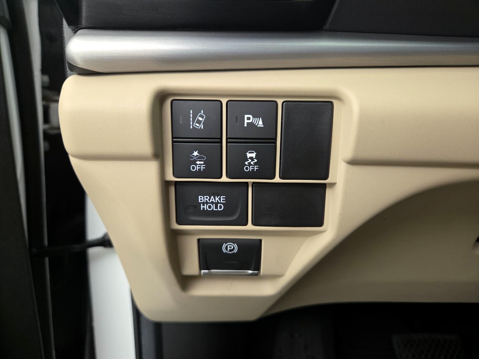 Thumbnail: 2021 Acura RDX - 13