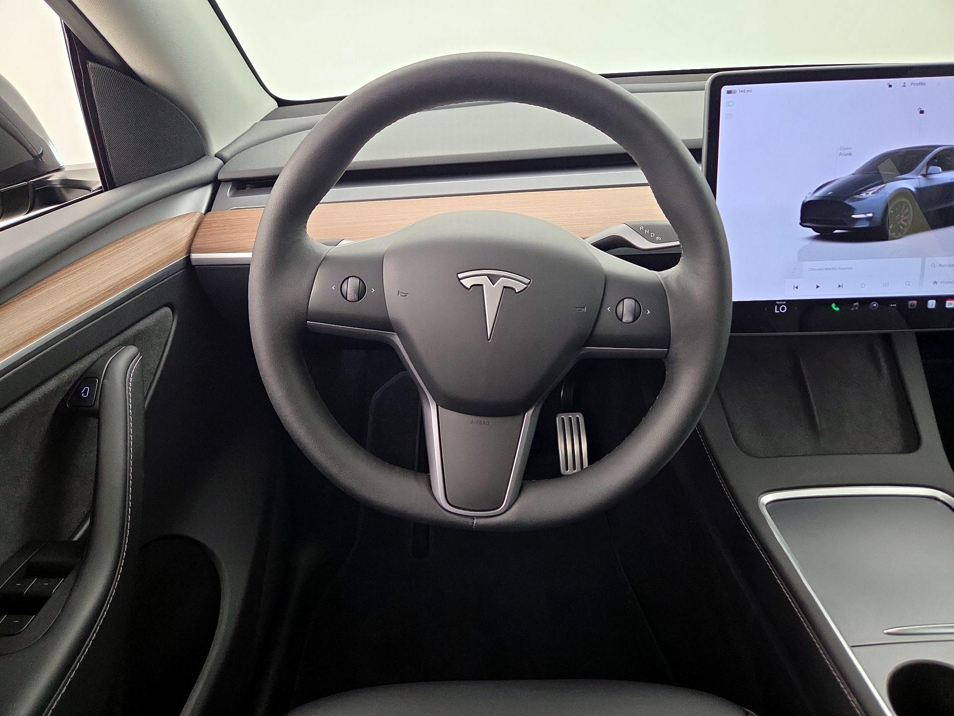 Thumbnail: 2025 Tesla Model Y - 10