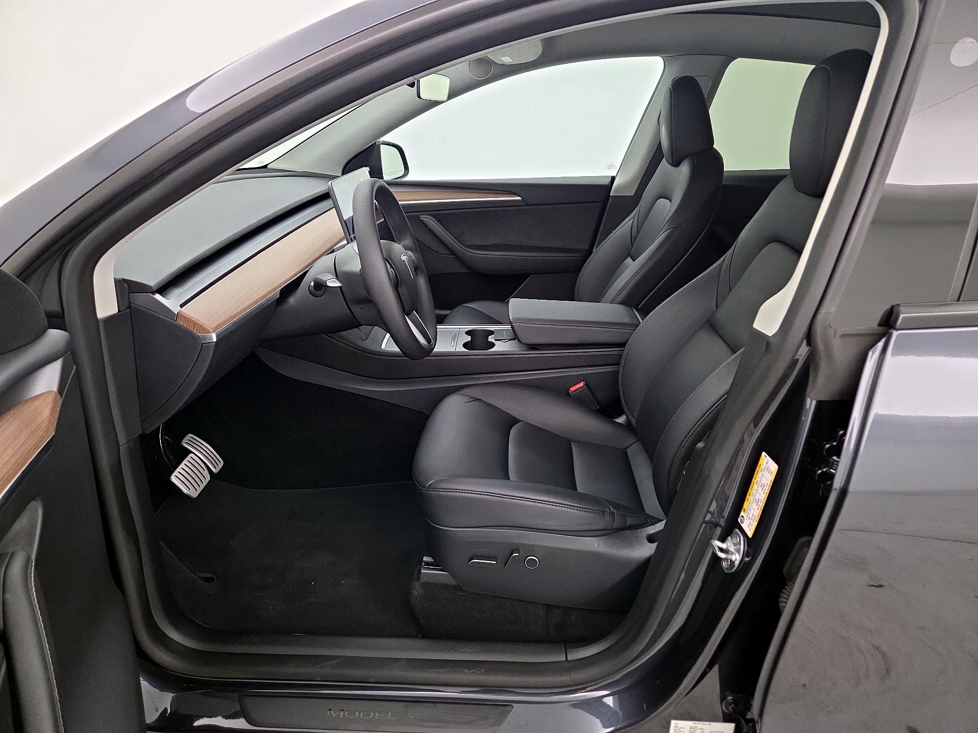 Thumbnail: 2025 Tesla Model Y - 11