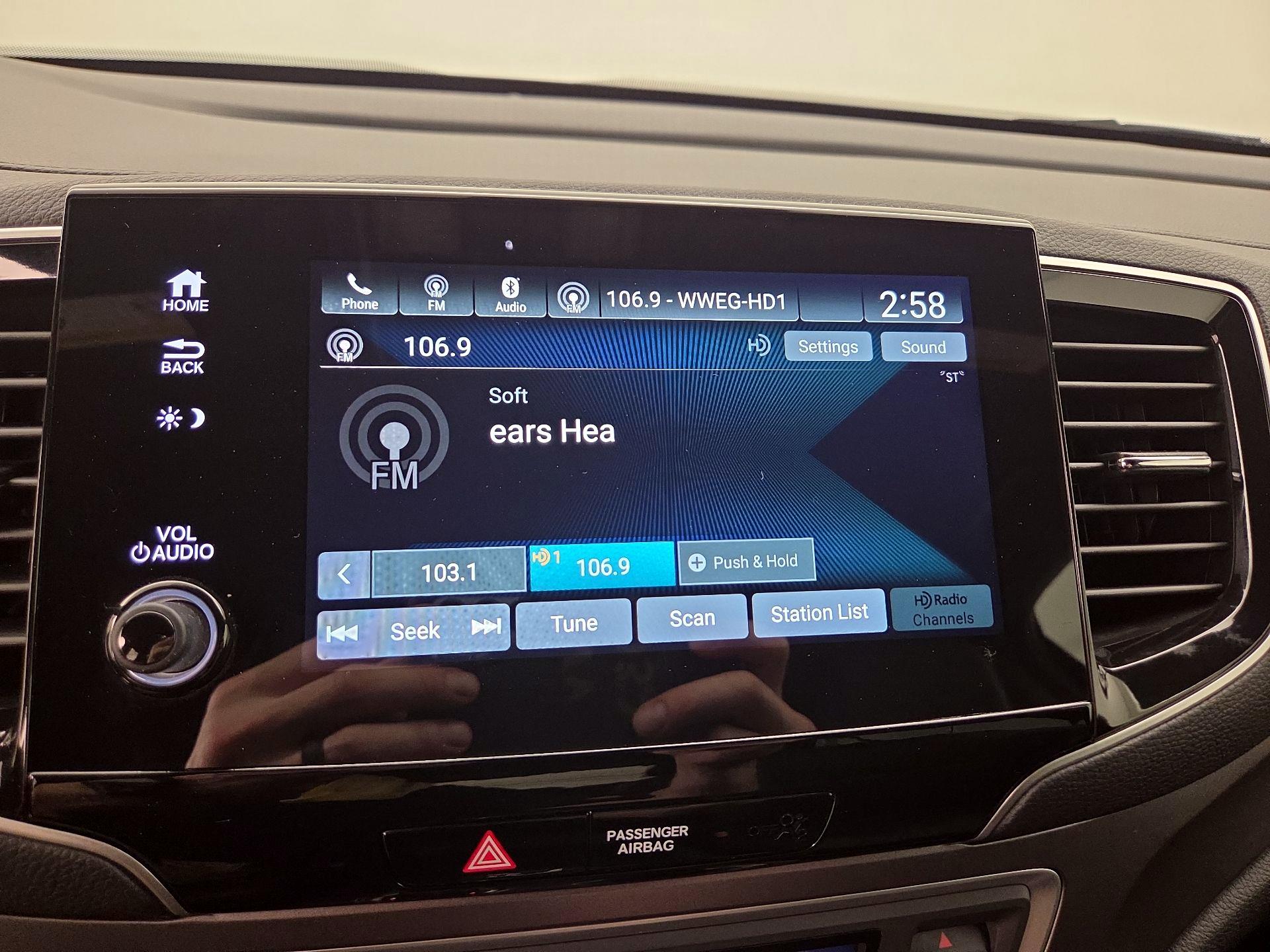 Thumbnail: 2019 Honda Passport - 16