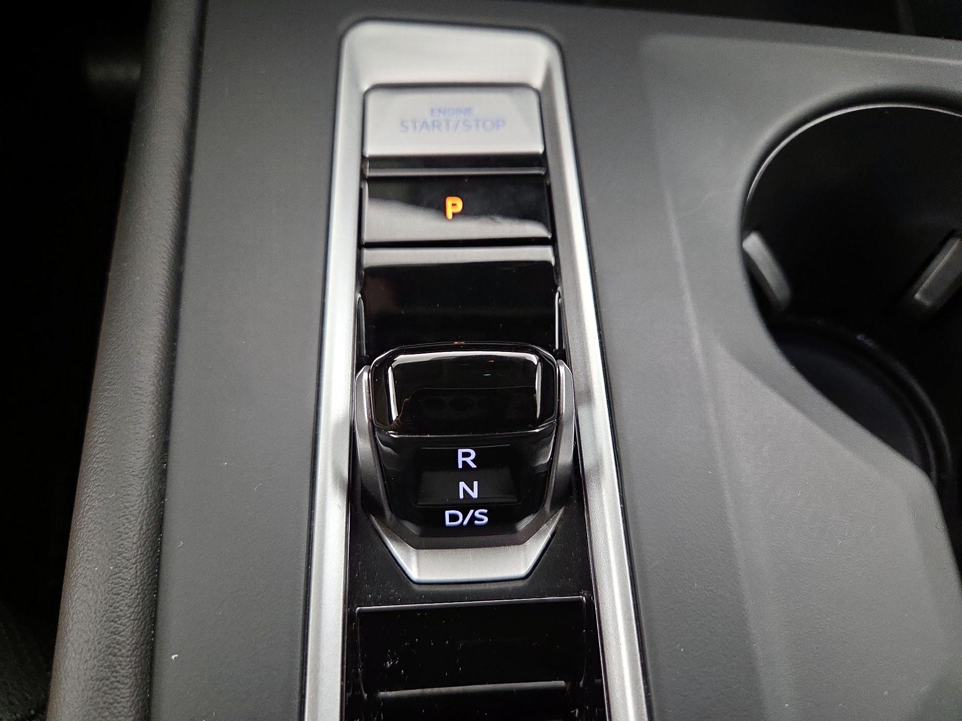 Thumbnail: 2024 Volkswagen Atlas - 17