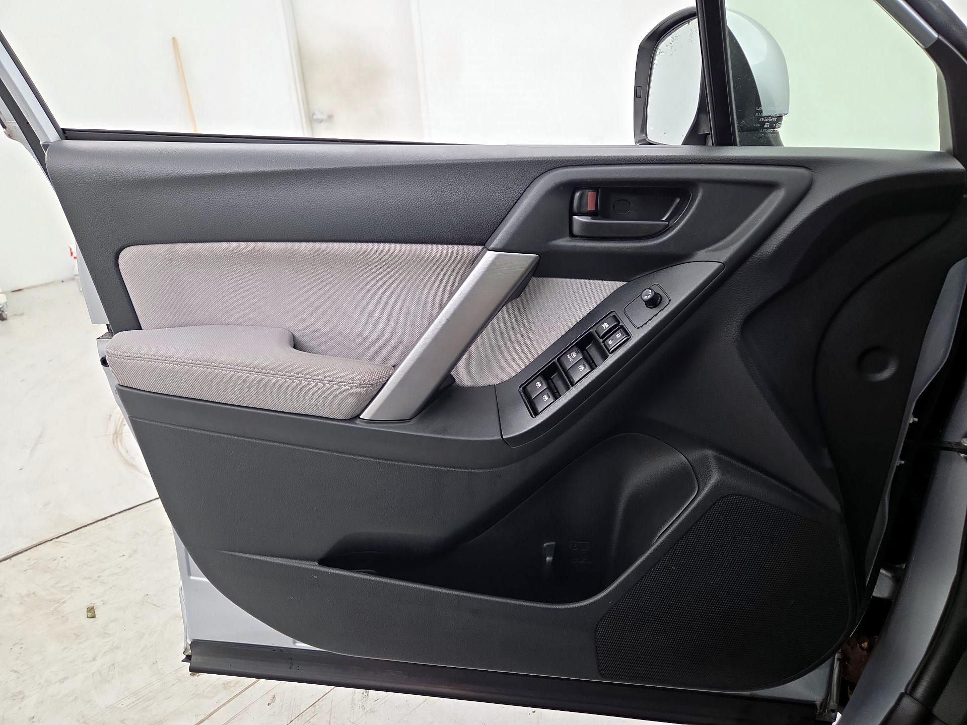 Thumbnail: 2014 Subaru Forester - 12