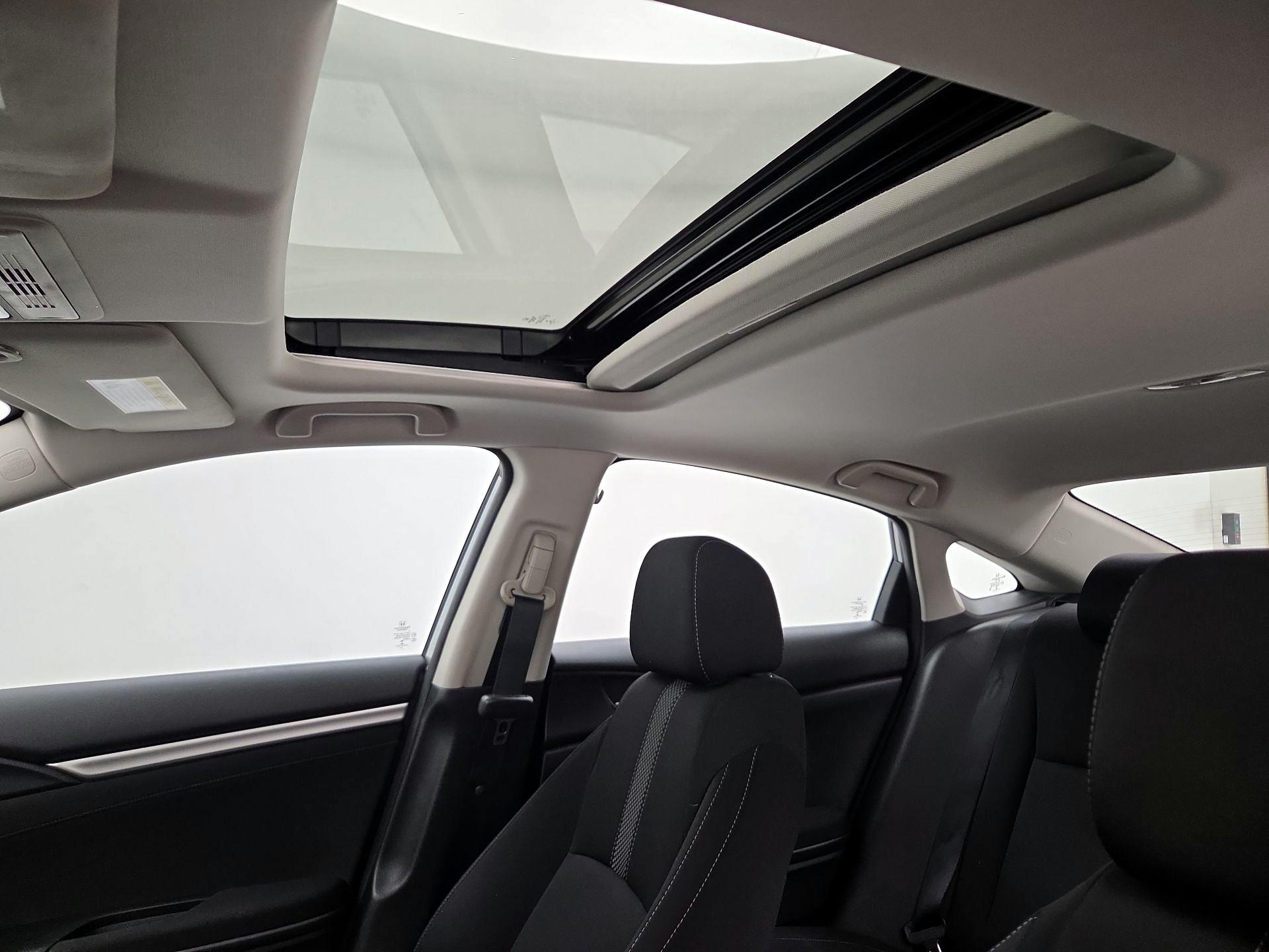 Thumbnail: 2019 Honda Civic - 19