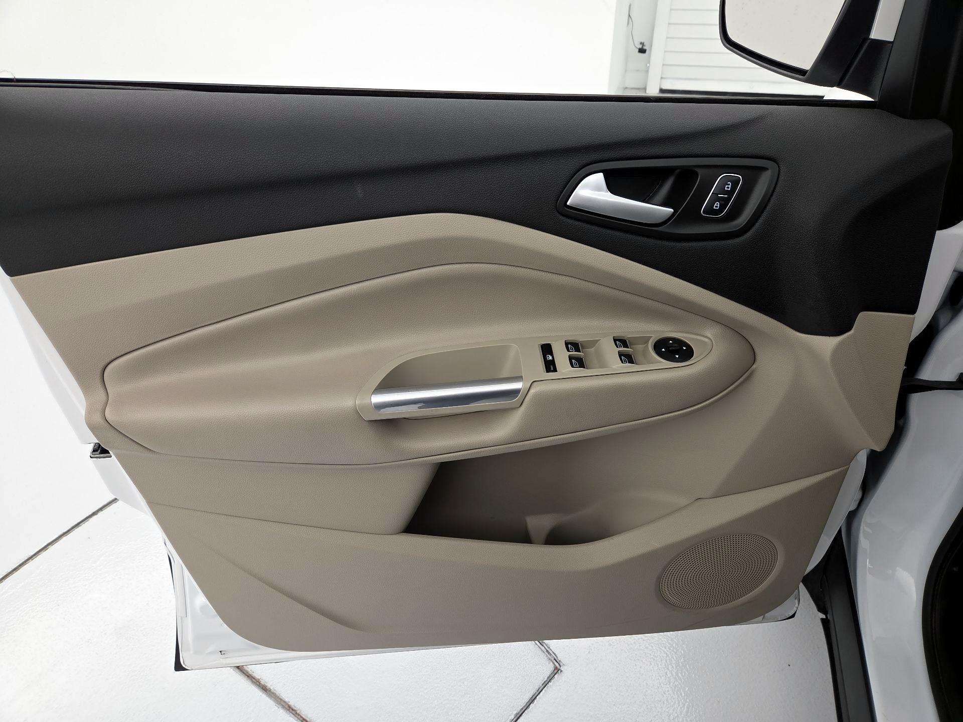 Thumbnail: 2019 Ford Escape - 12