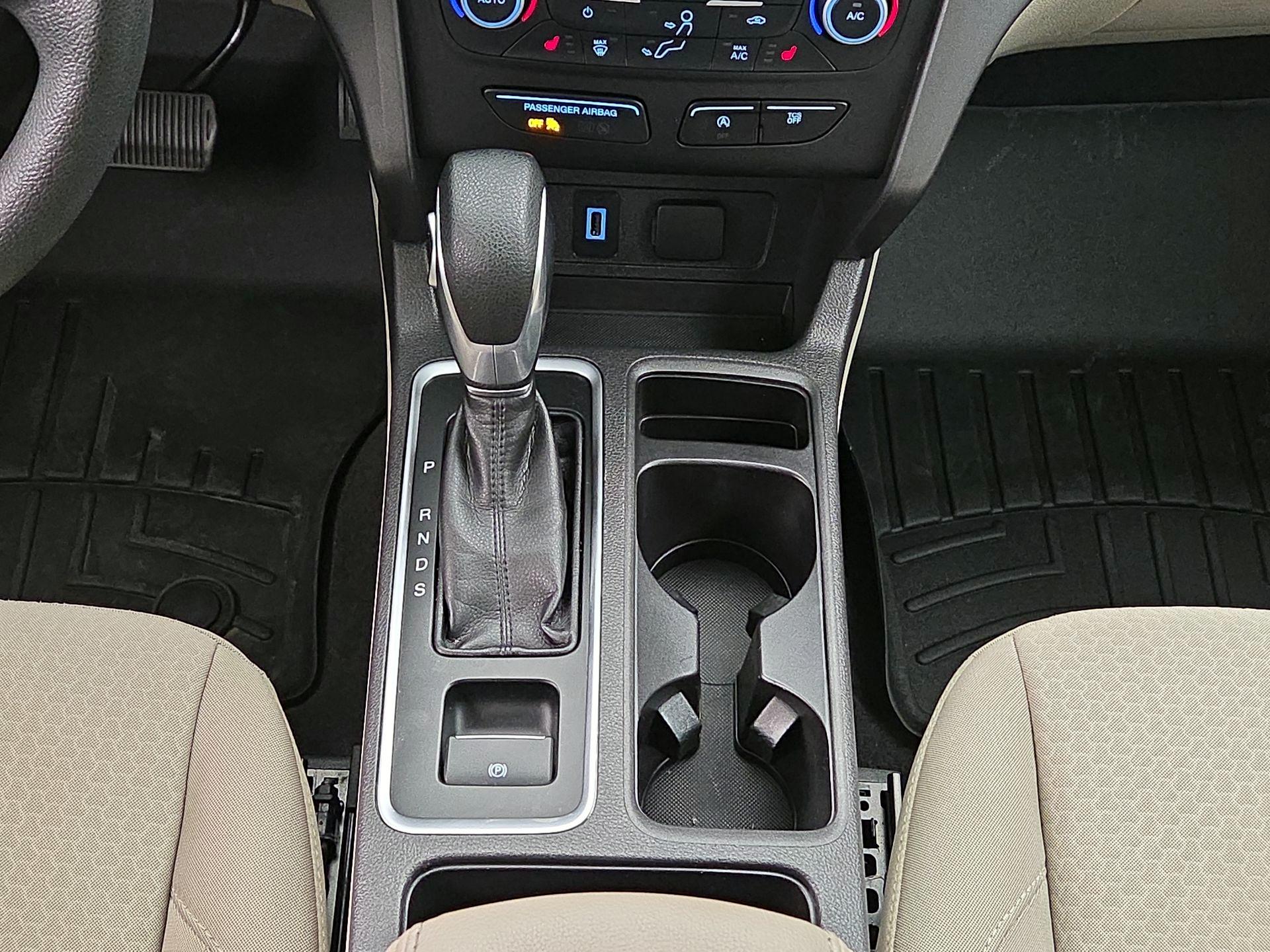 Thumbnail: 2019 Ford Escape - 17