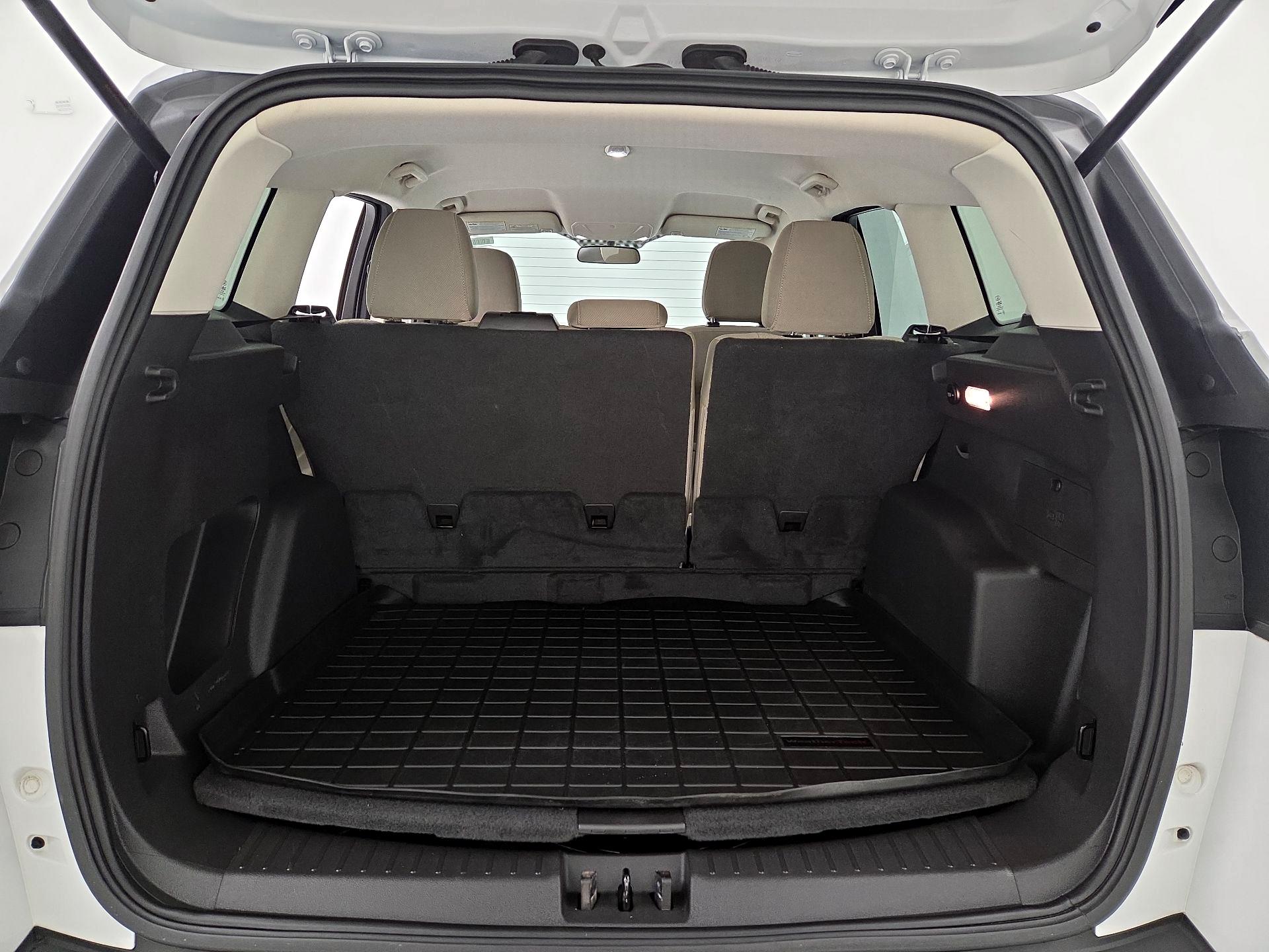 Thumbnail: 2019 Ford Escape - 20