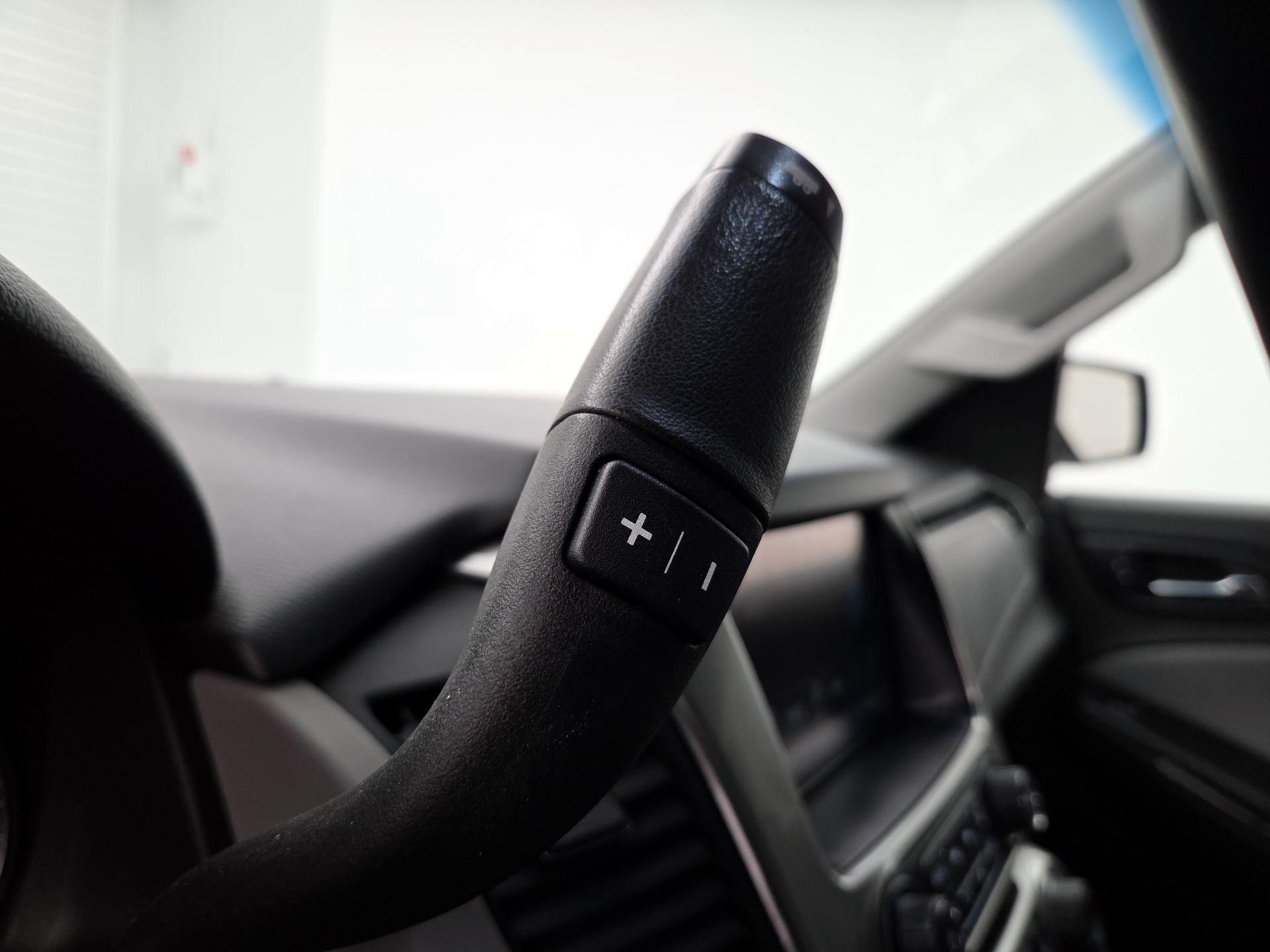 Thumbnail: 2016 Chevrolet Tahoe - 18