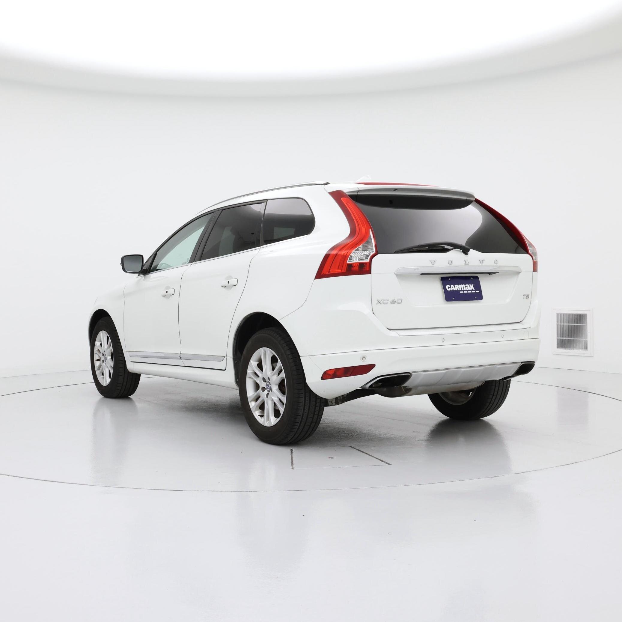 Thumbnail: 2015 Volvo XC60 - 2